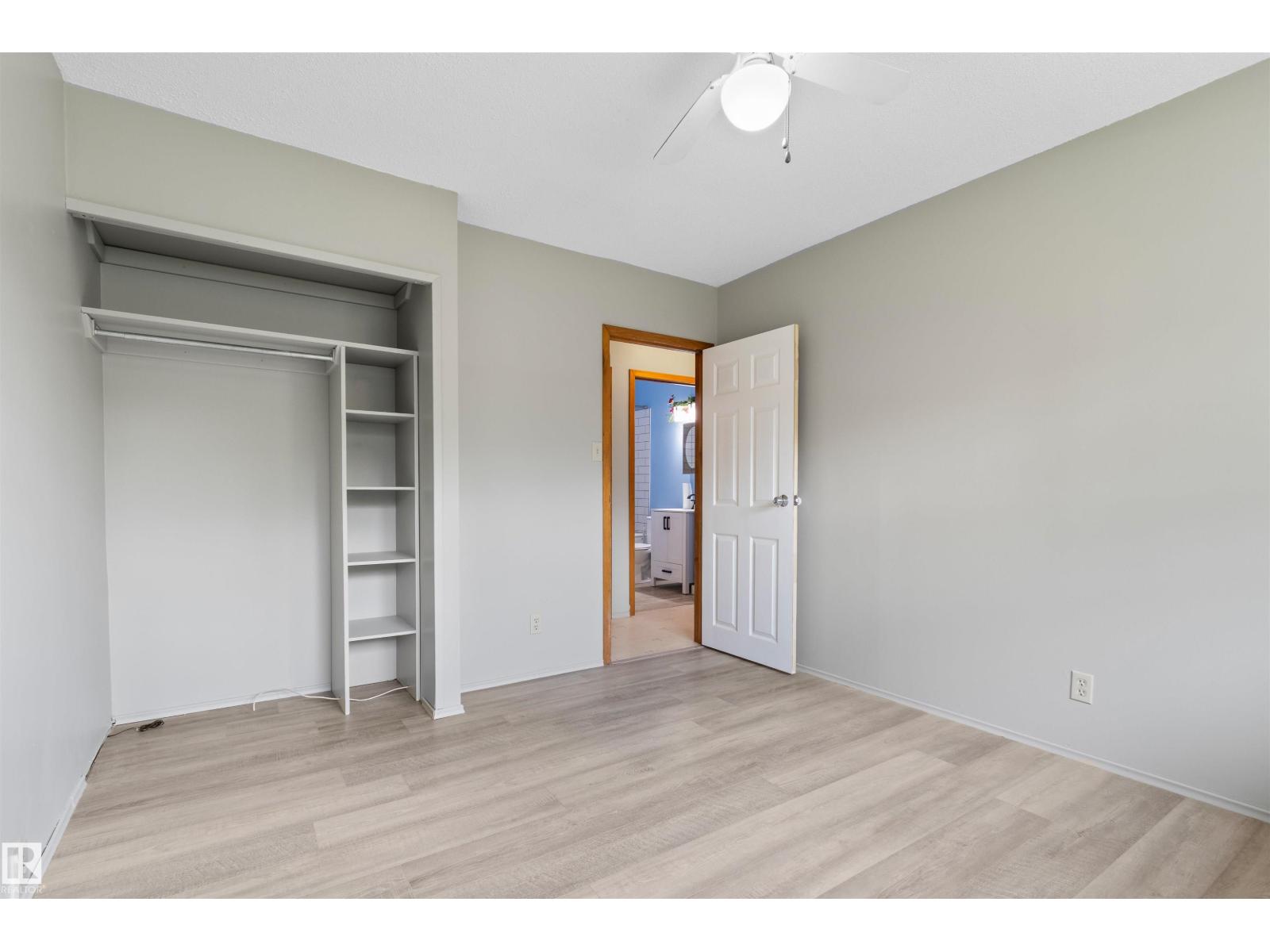 5013 46 ST - 14