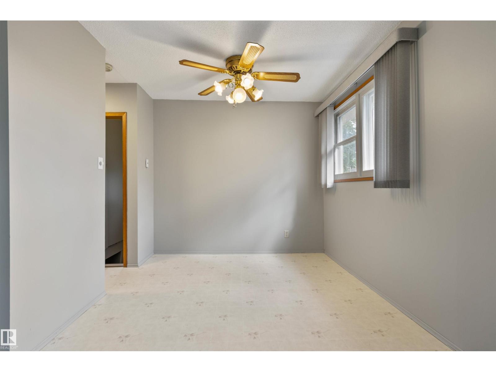 5013 46 ST - 9
