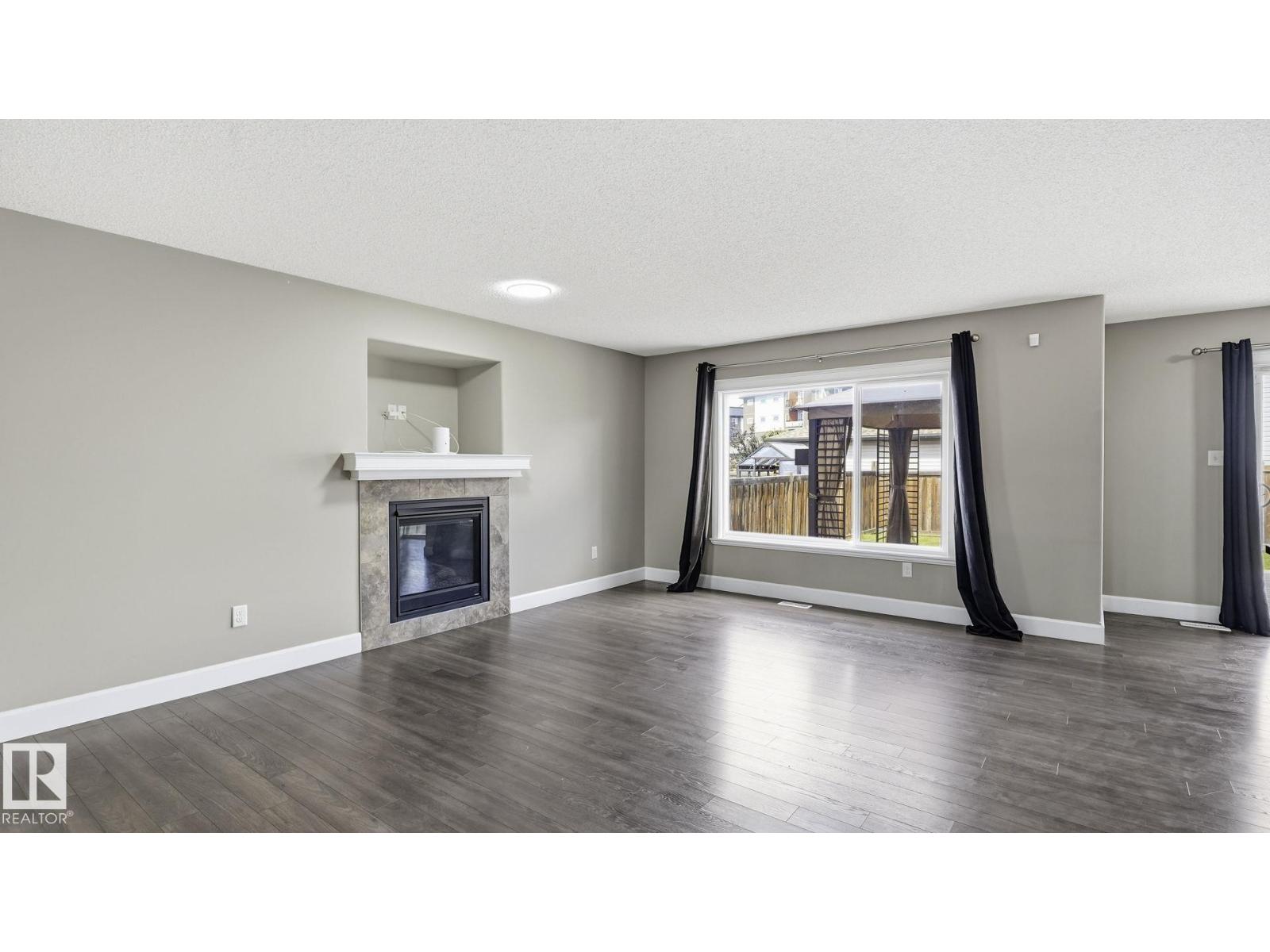 17211 78 ST NW - 5