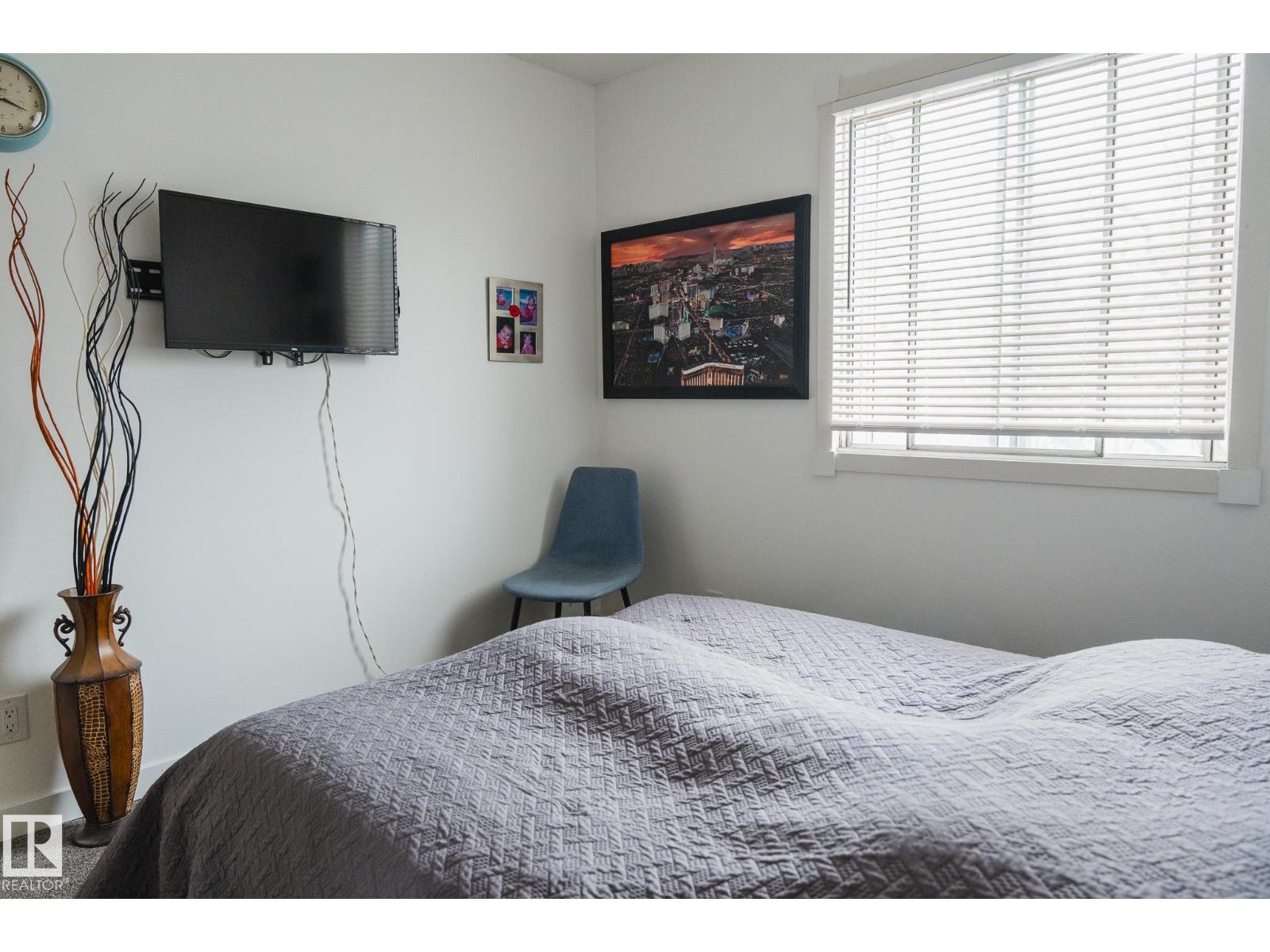 #303 10432 76 AV NW - 22
