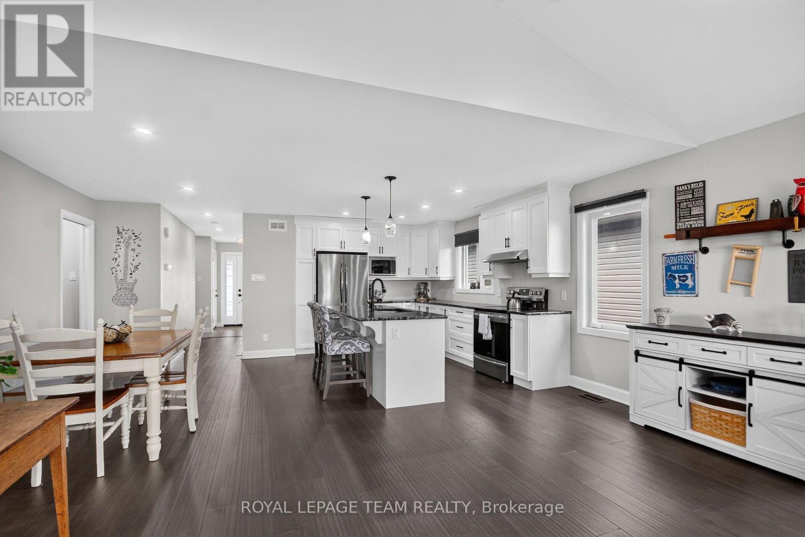 109 JAMES STREET - 14