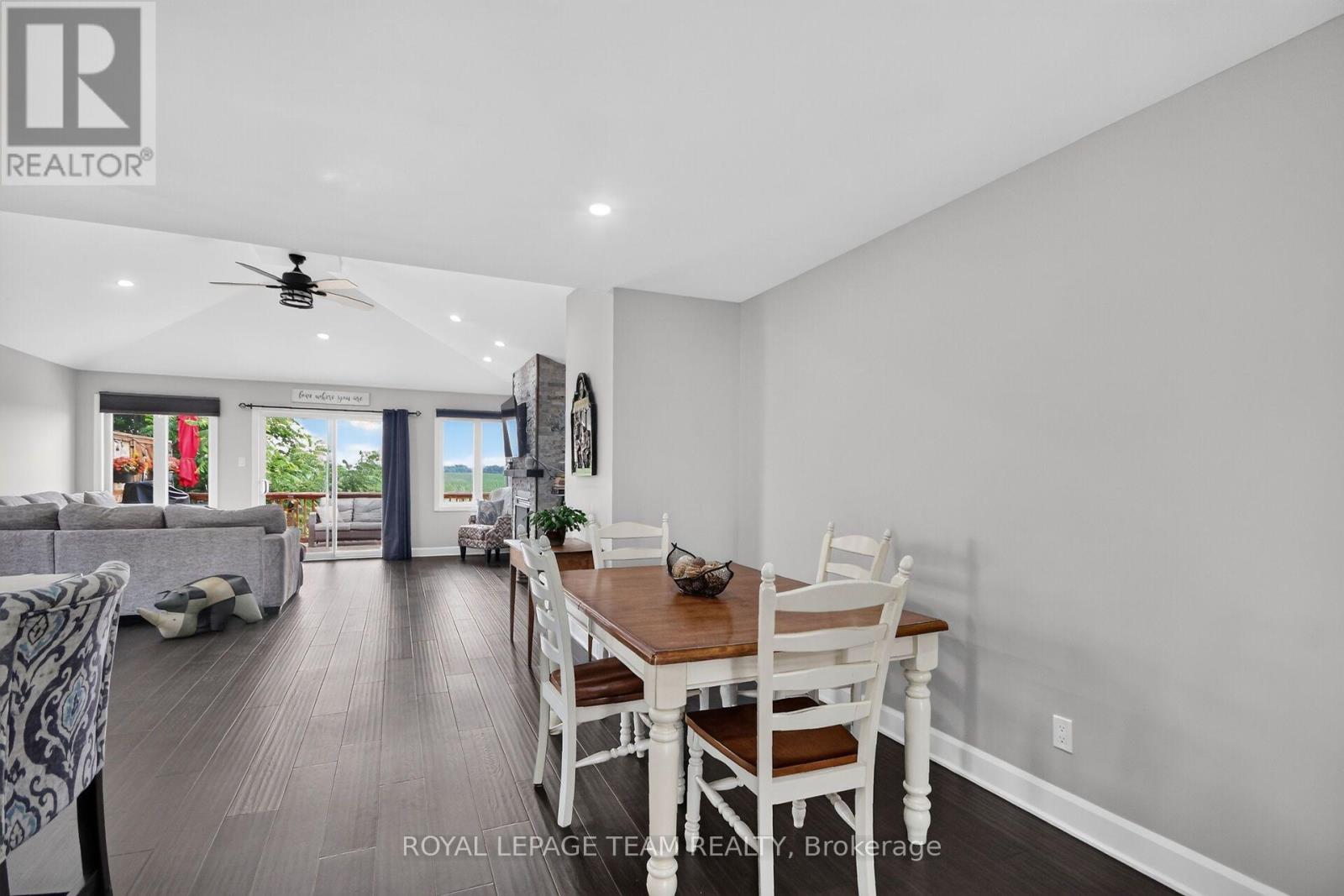109 JAMES STREET - 18