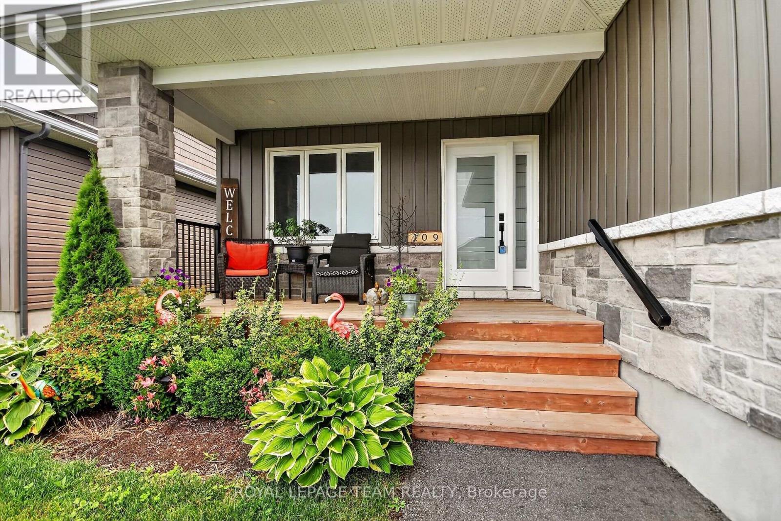 109 JAMES STREET - 3