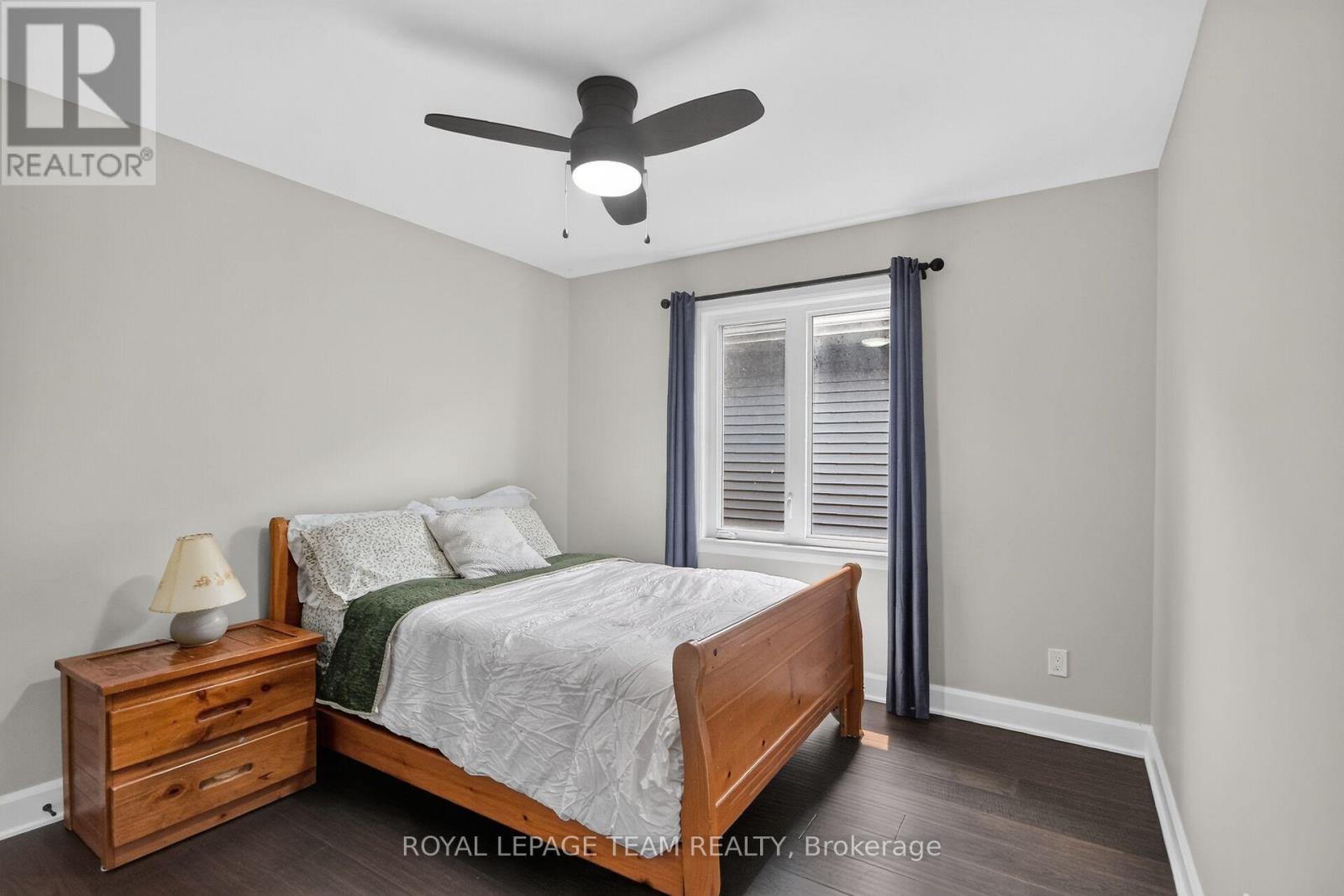 109 JAMES STREET - 32