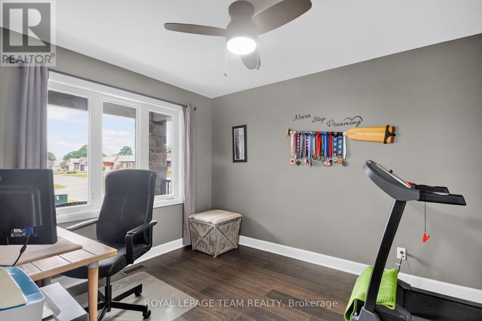 109 JAMES STREET - 38