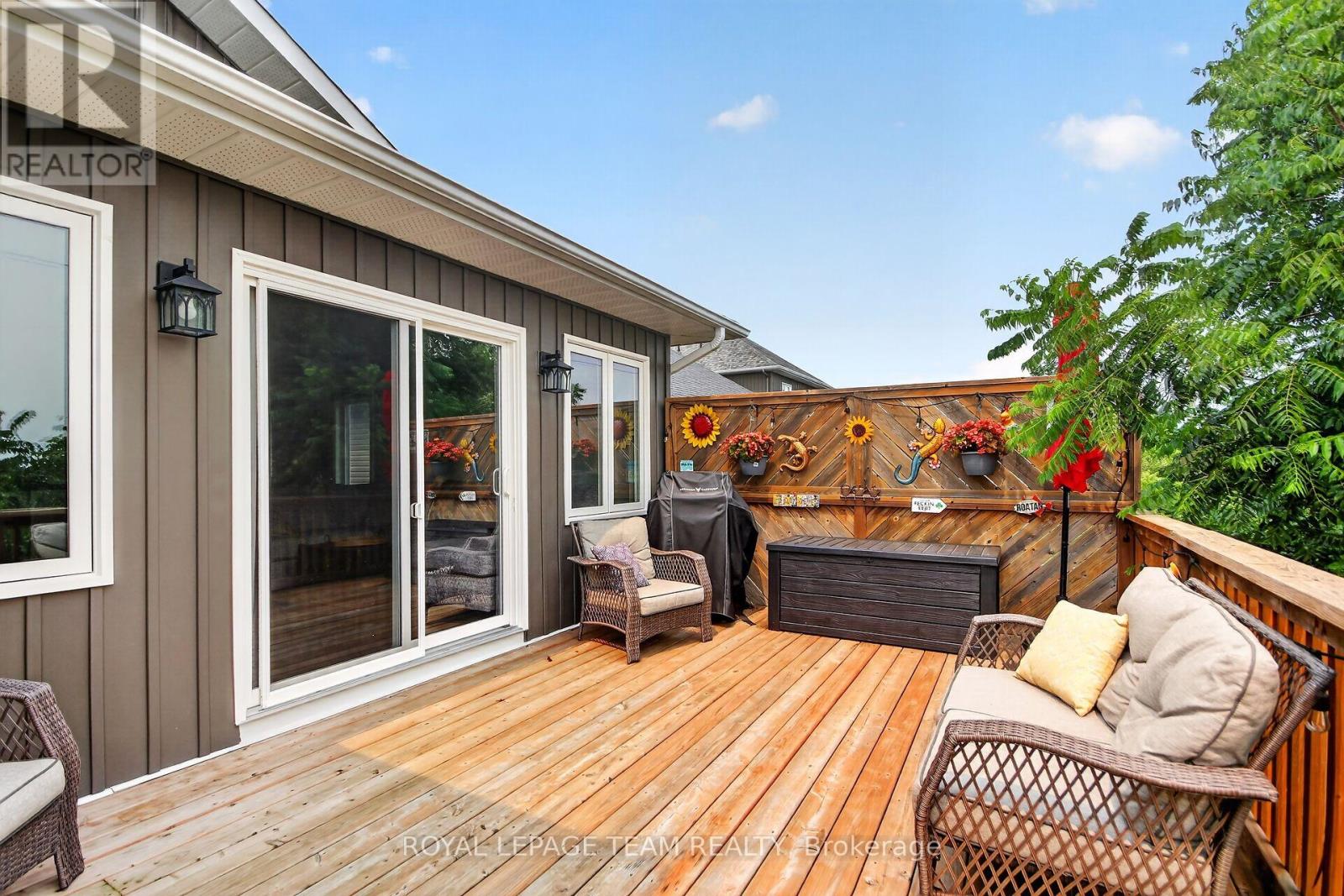 109 JAMES STREET - 42