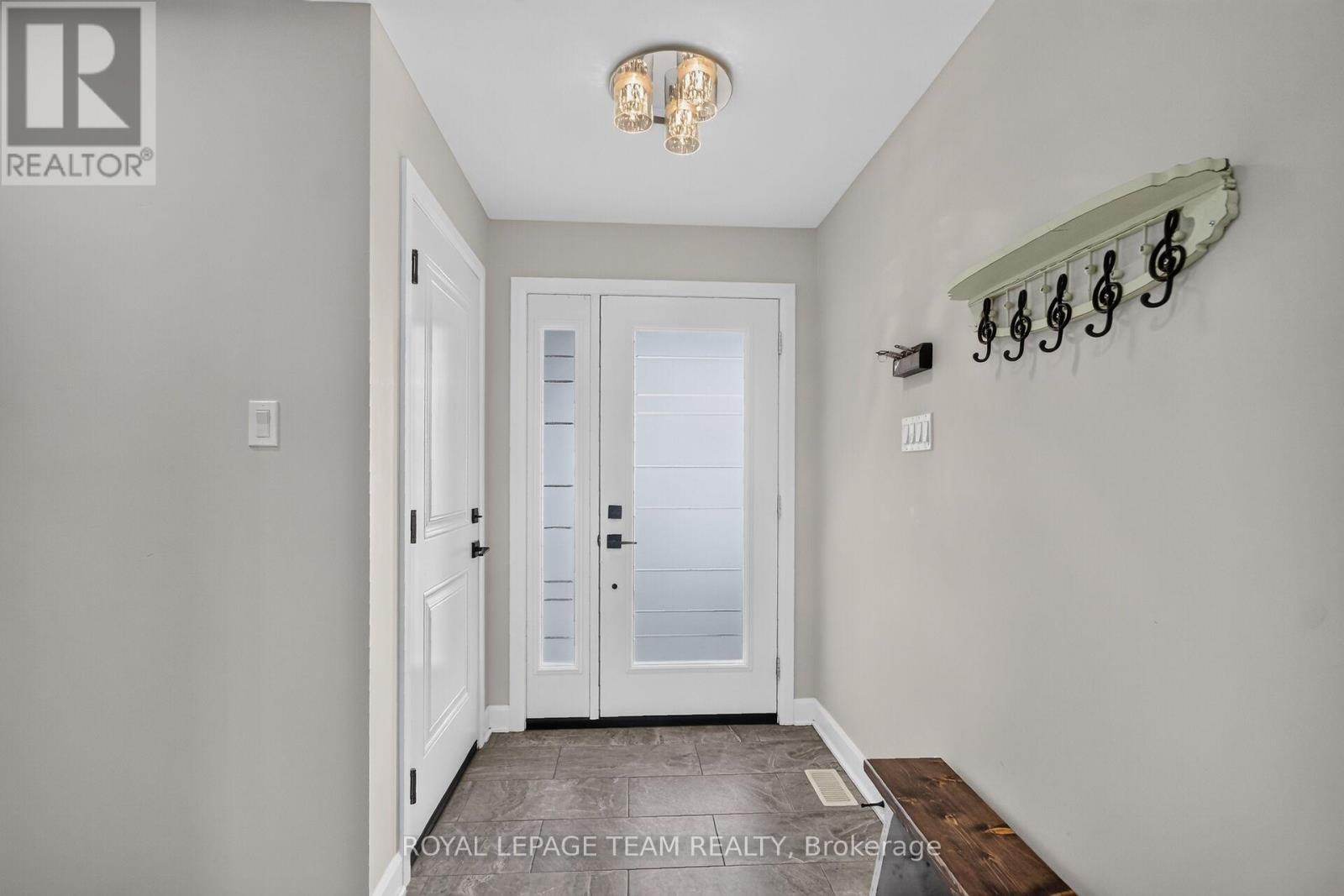 109 JAMES STREET - 5