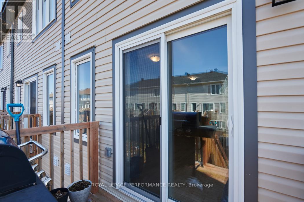30 WHITCOMB CRESCENT - 31