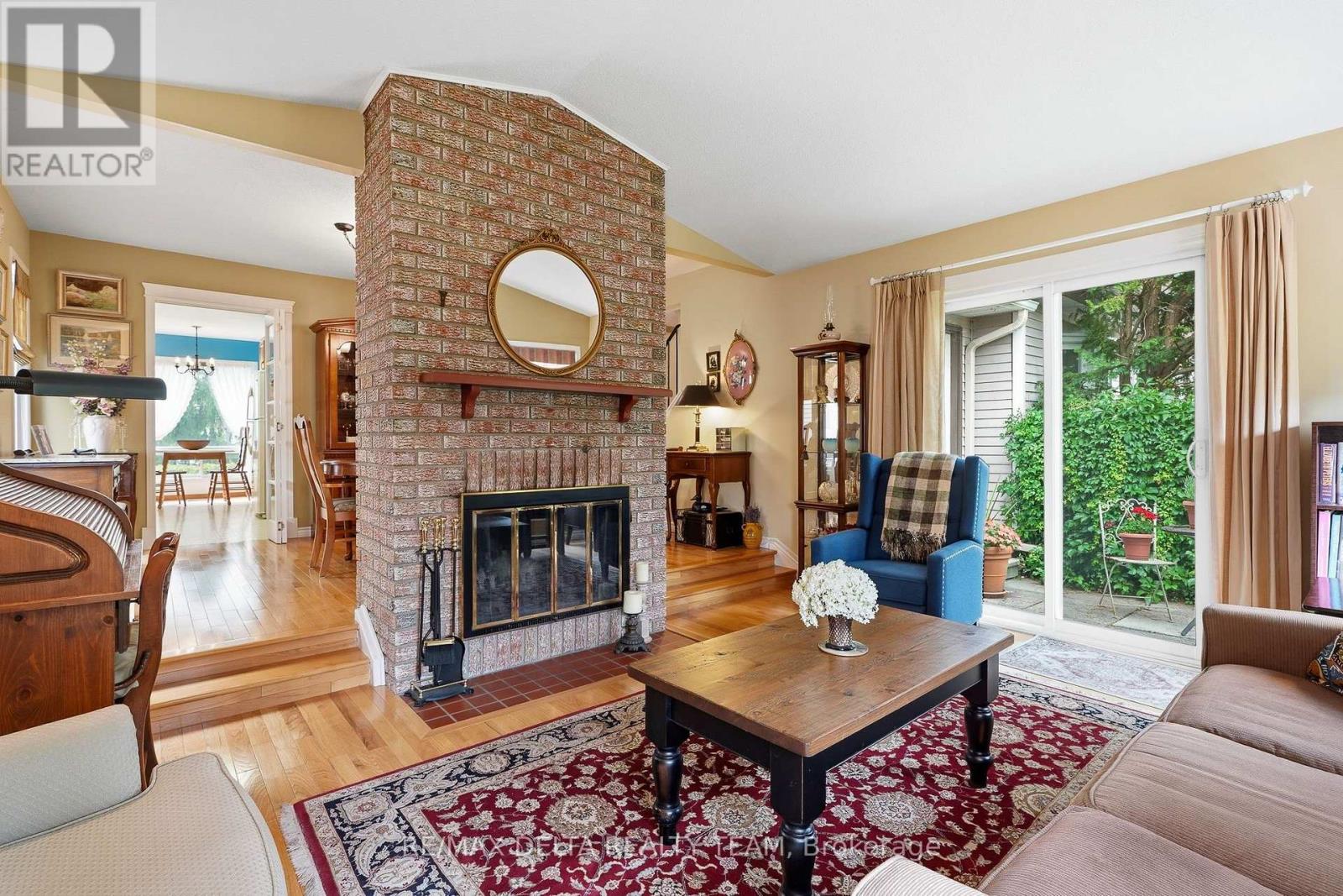 1091 ST LUCIA PLACE - 14