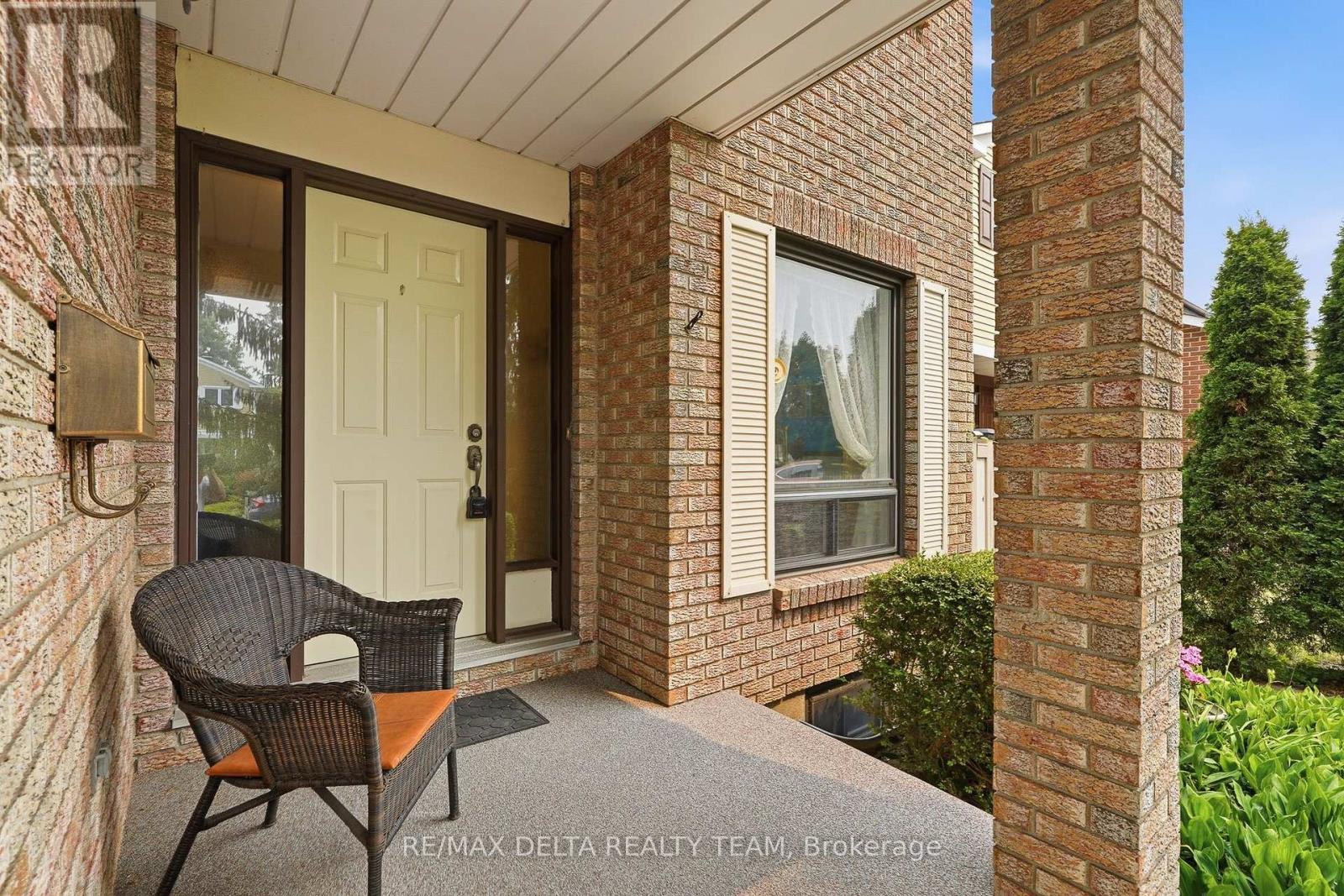 1091 ST LUCIA PLACE - 2