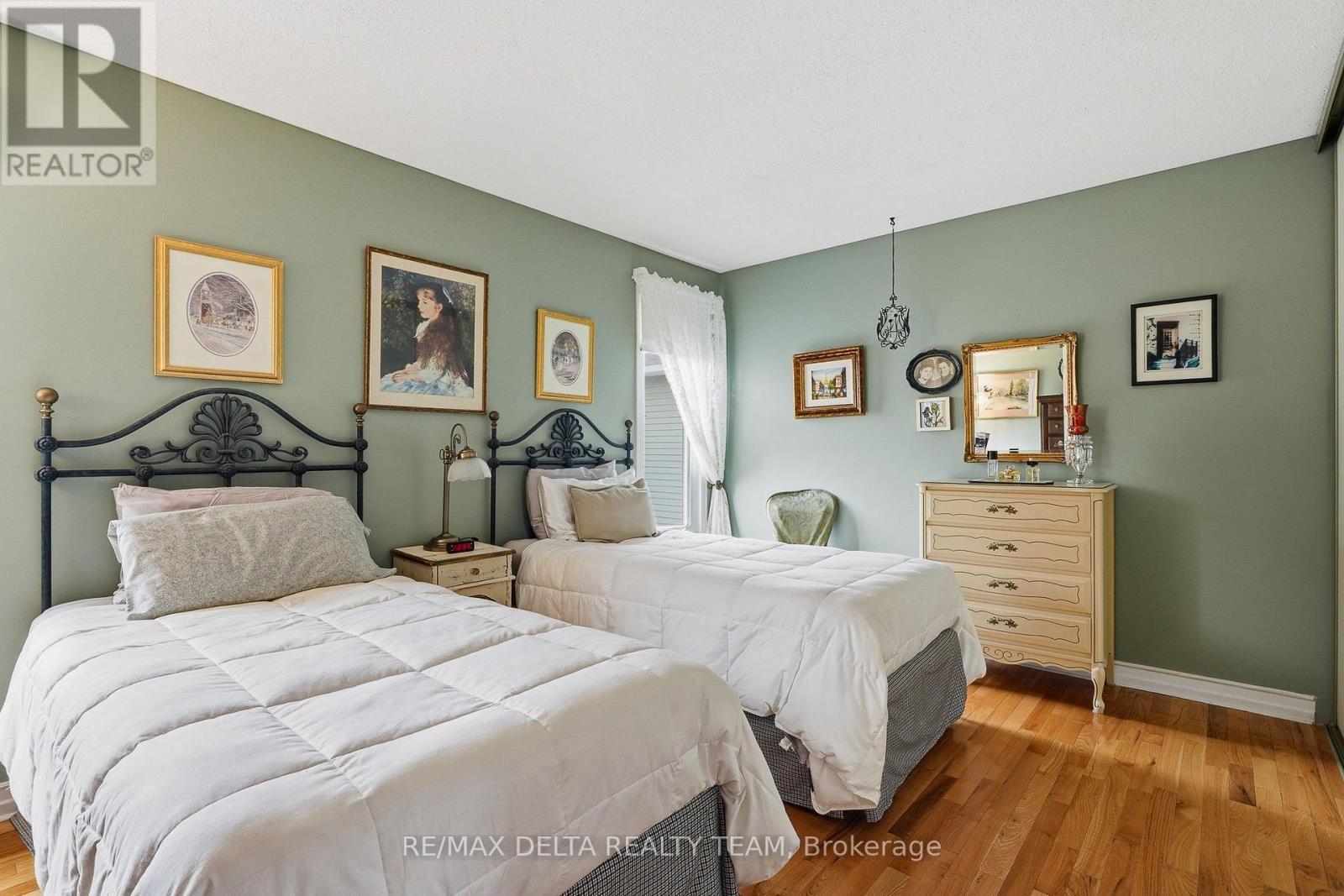 1091 ST LUCIA PLACE - 21
