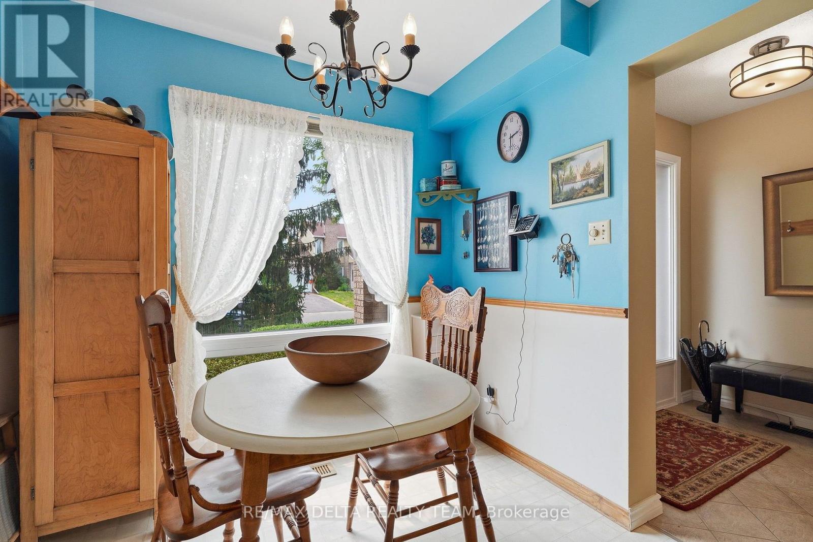 1091 ST LUCIA PLACE - 5