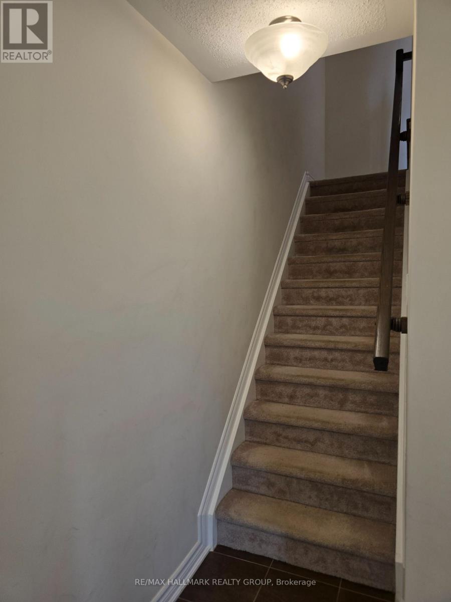 2 Bed, 3 Bath House for Rent in Ottawa – 549 ENSATINA CRESCENT, Ottawa – MLS# X13566834 - Image 10