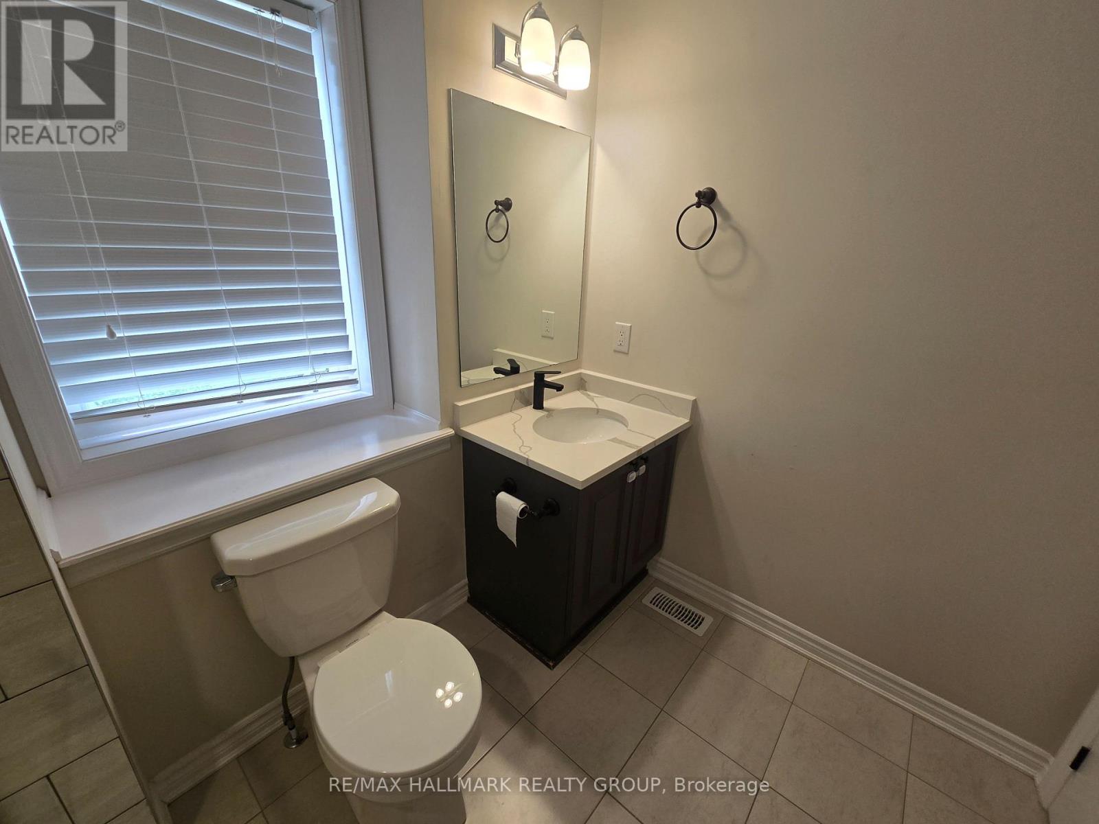 2 Bed, 3 Bath House for Rent in Ottawa – 549 ENSATINA CRESCENT, Ottawa – MLS# X13566834 - Image 23