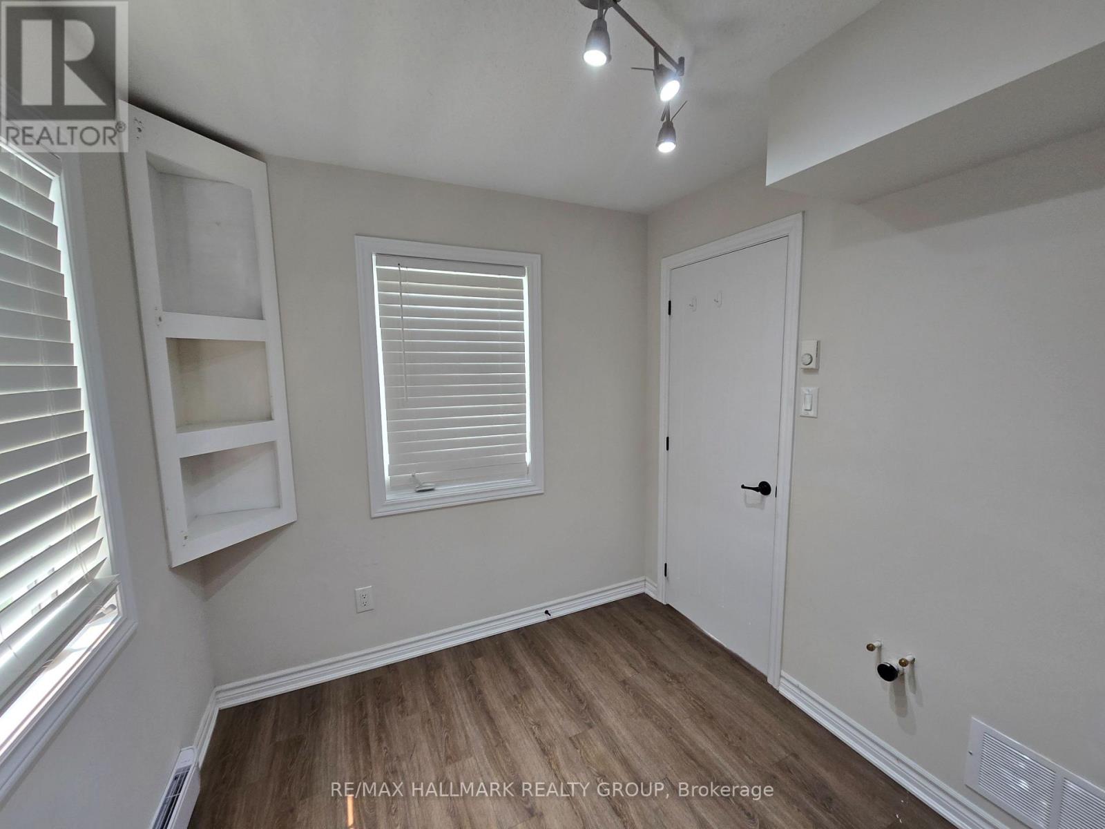 2 Bed, 3 Bath House for Rent in Ottawa – 549 ENSATINA CRESCENT, Ottawa – MLS# X13566834 - Image 7
