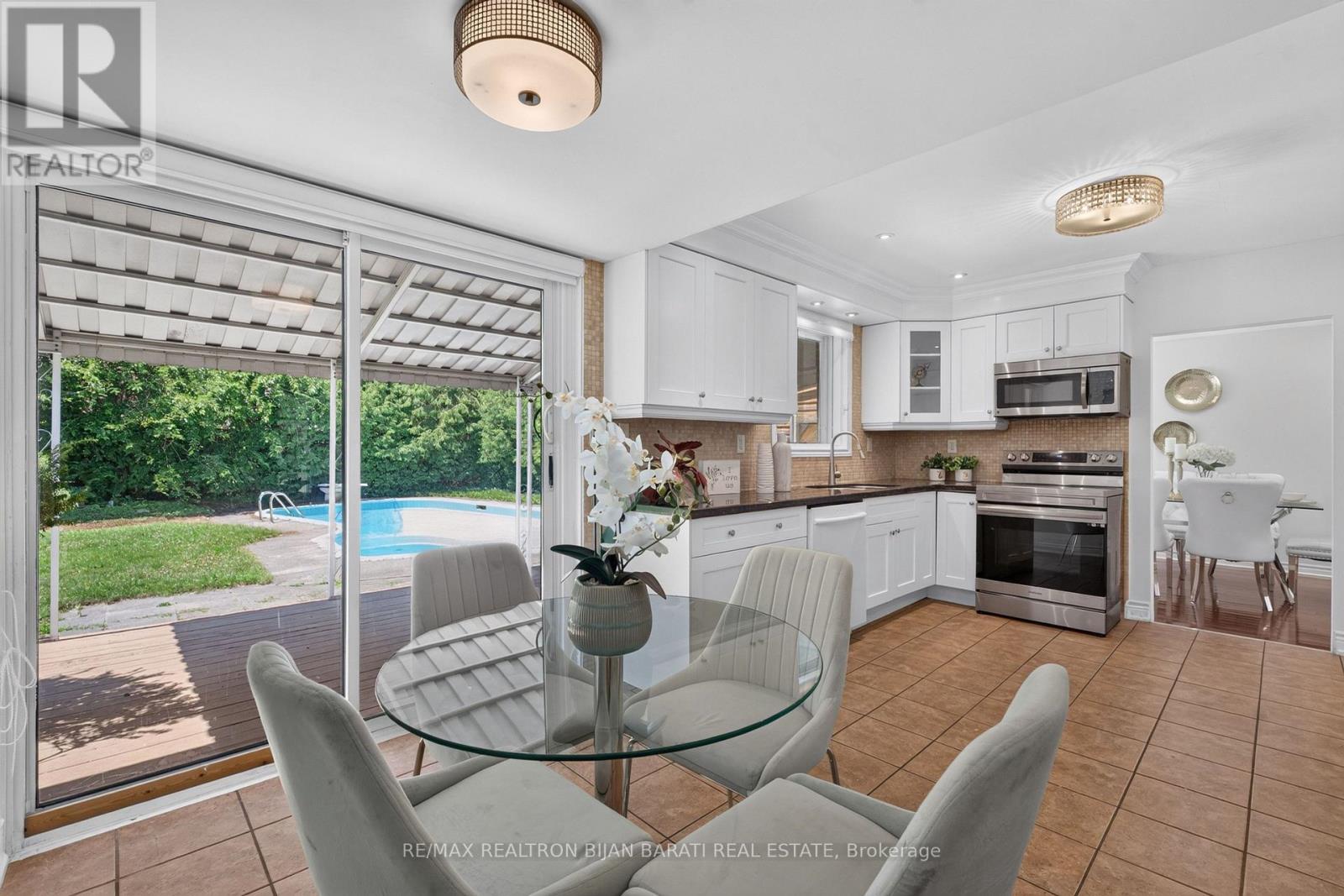 215 GRANDVIEW AVENUE - 20