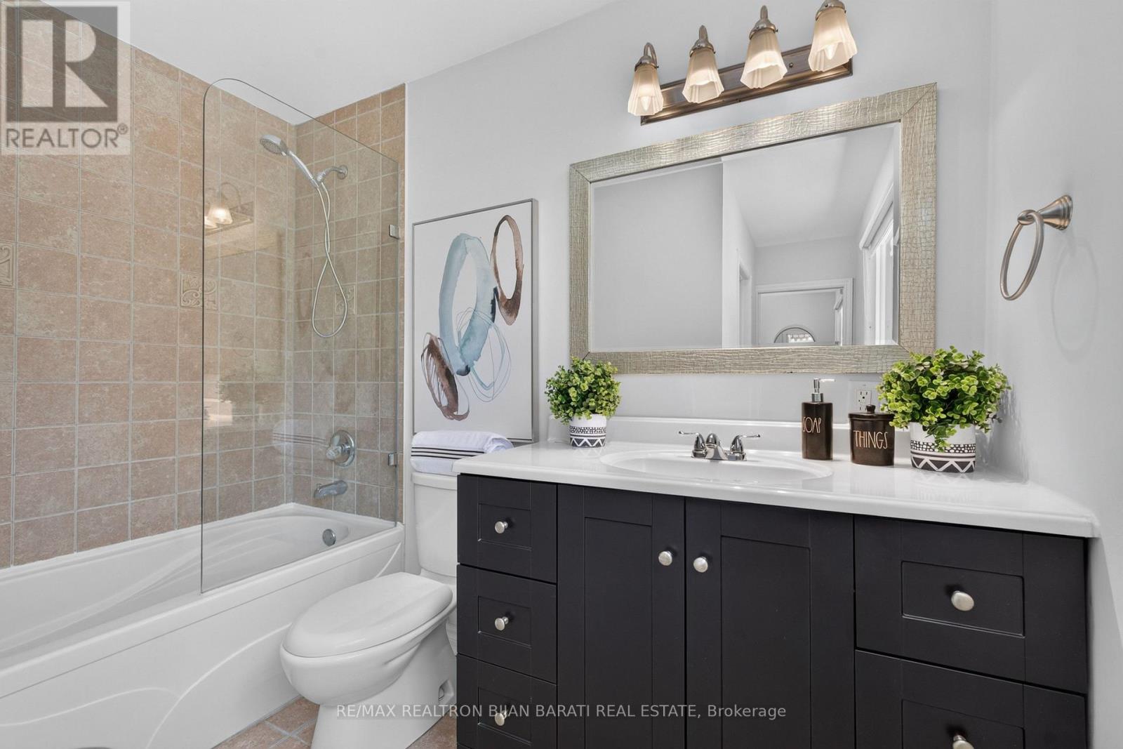 215 GRANDVIEW AVENUE - 27