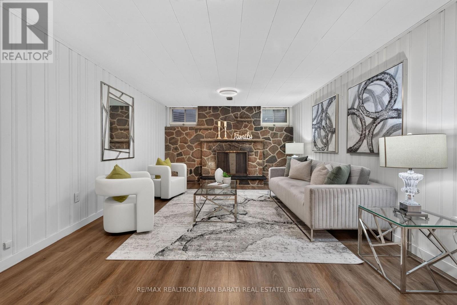215 GRANDVIEW AVENUE - 35