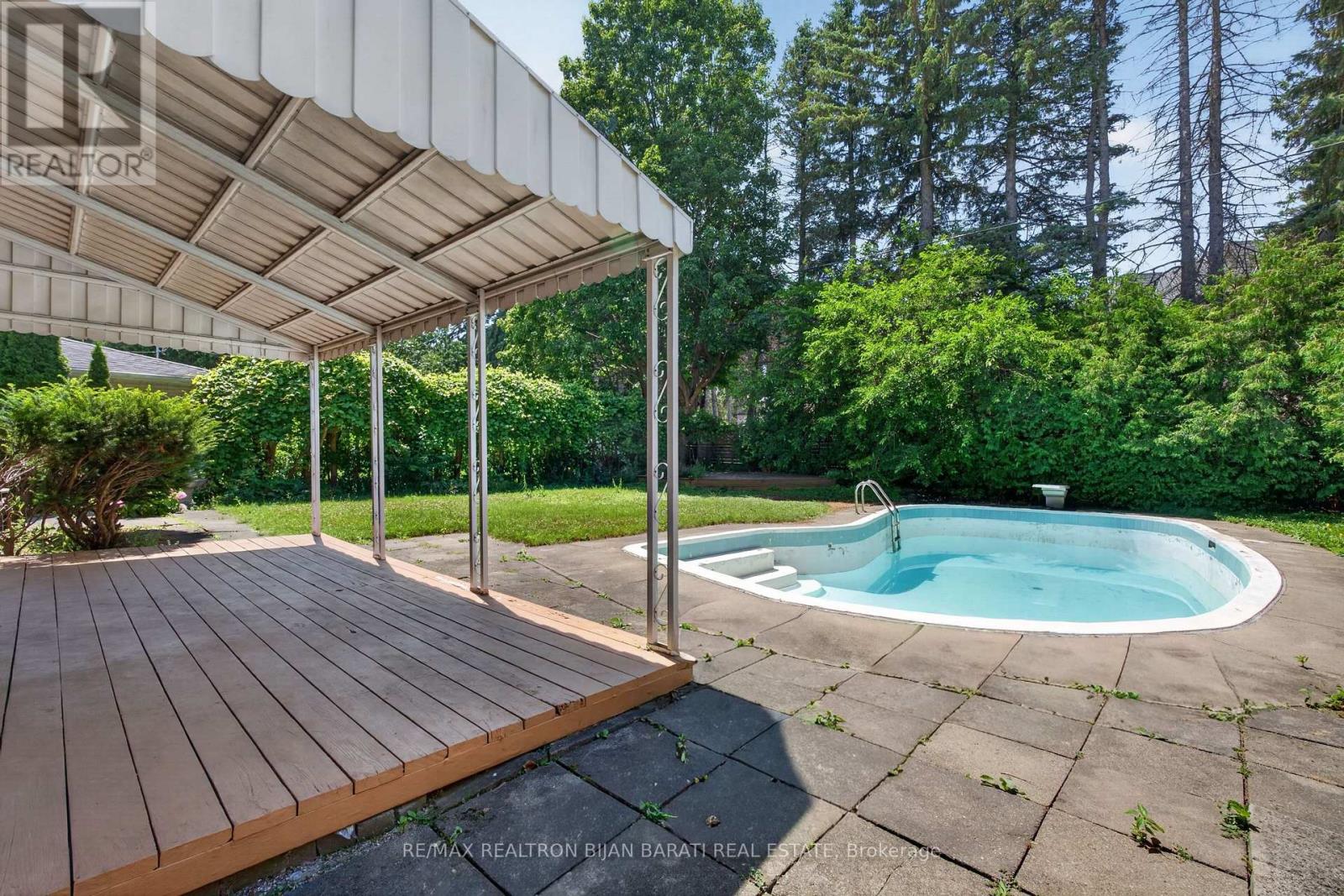 215 GRANDVIEW AVENUE - 46