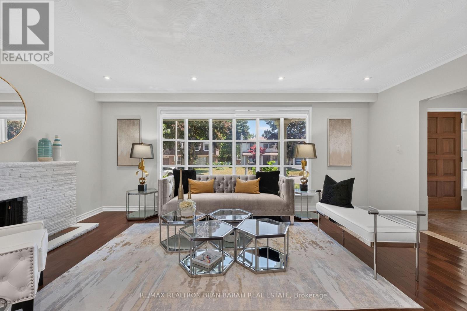 215 GRANDVIEW AVENUE - 5