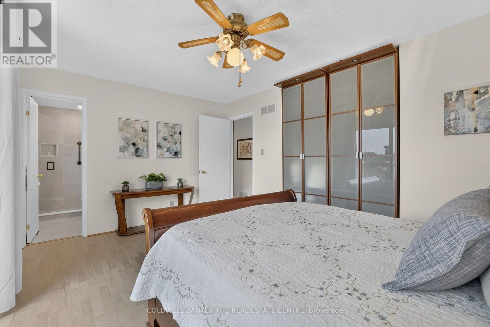 16 HI VIEW DRIVE - 16