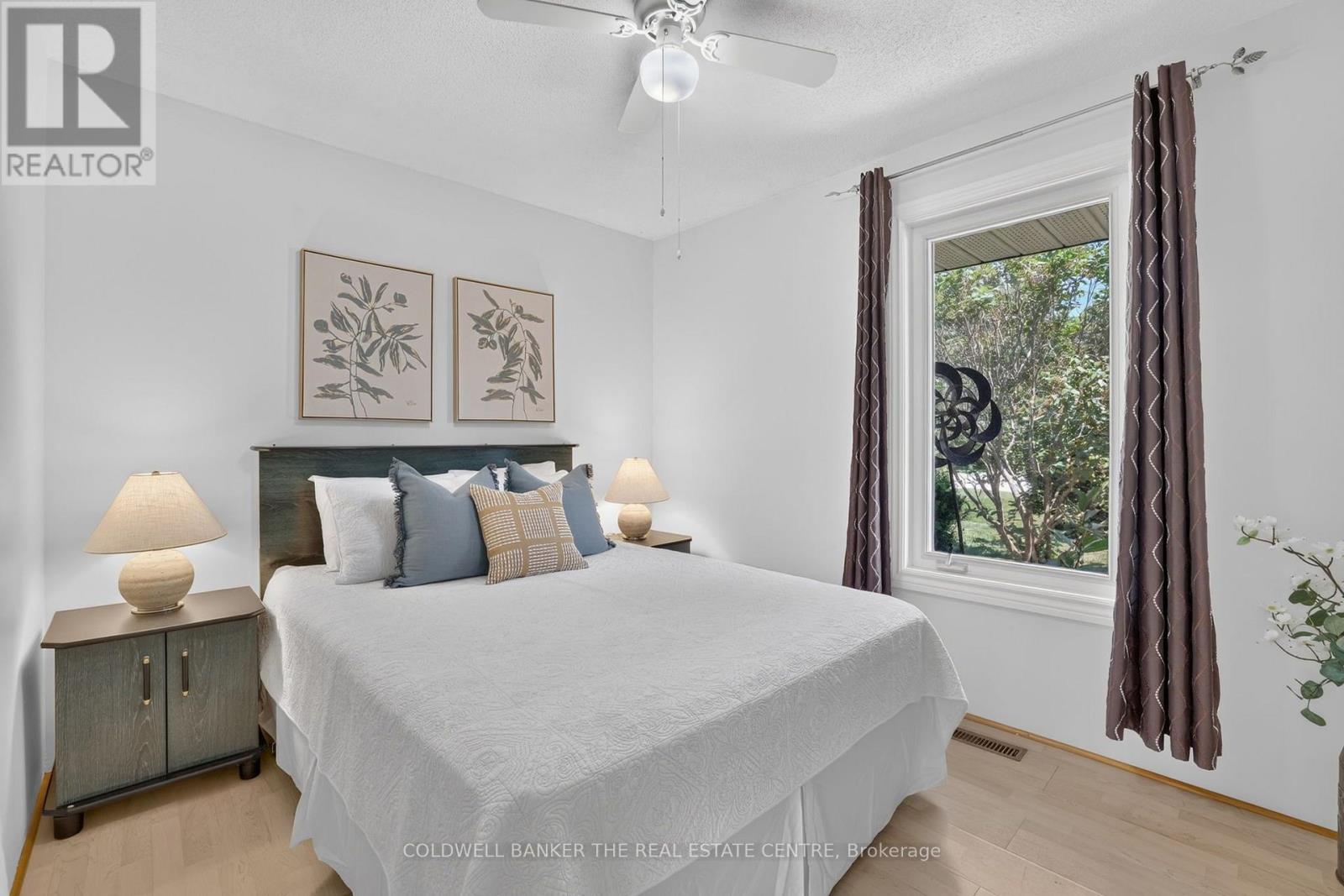 16 HI VIEW DRIVE - 18