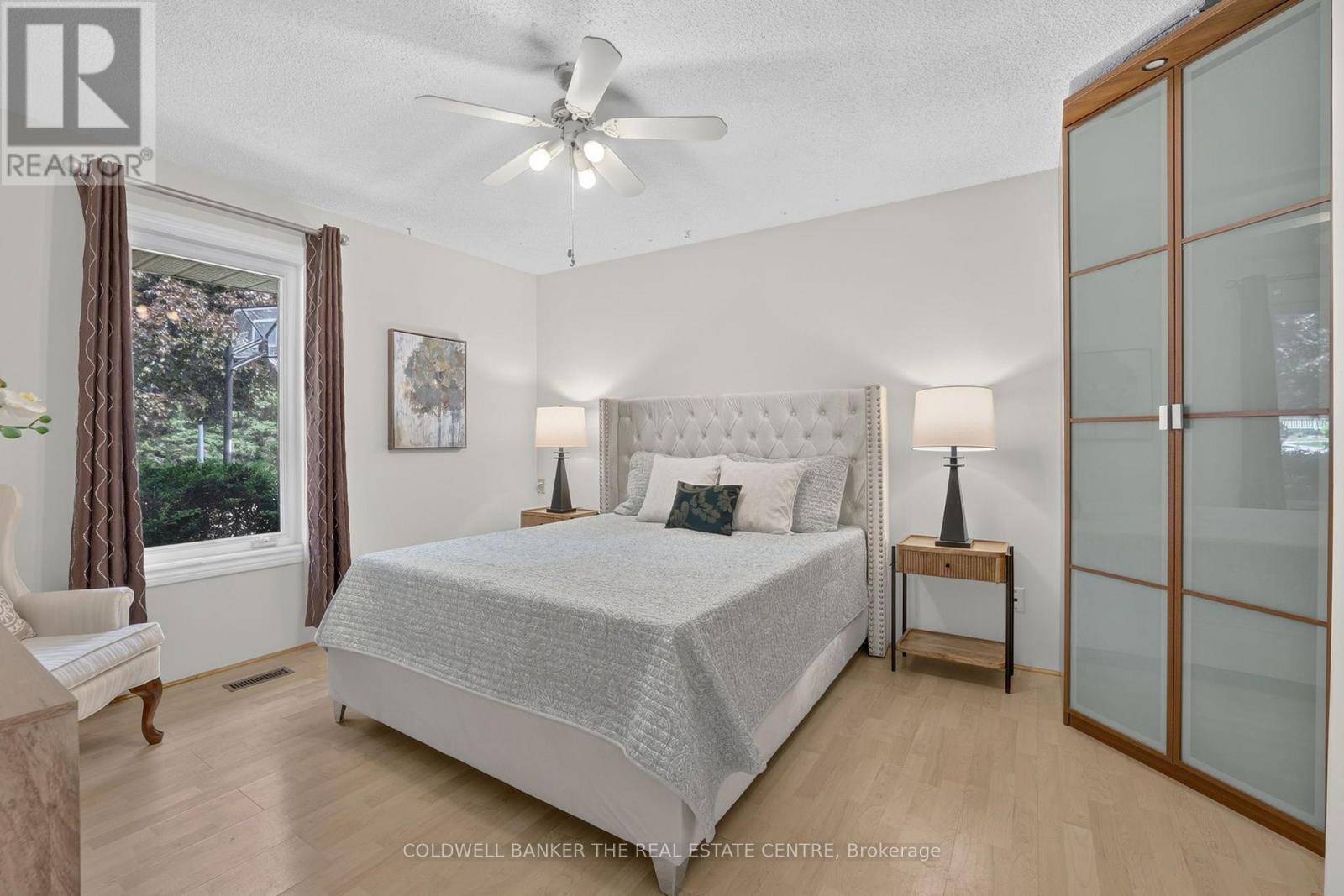 16 HI VIEW DRIVE - 19