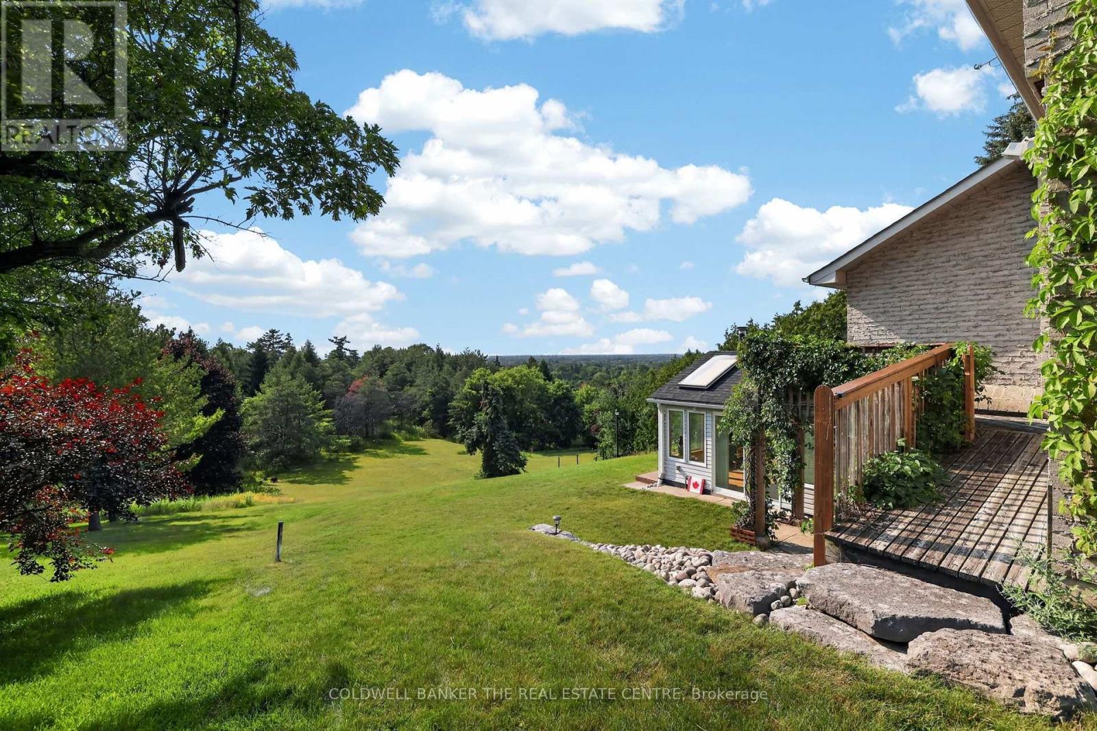 16 HI VIEW DRIVE - 35