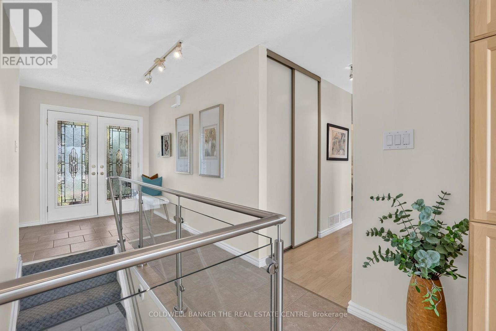 16 HI VIEW DRIVE - 4