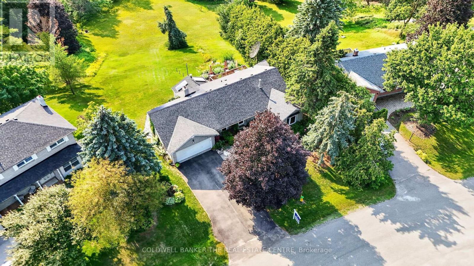 16 HI VIEW DRIVE - 42