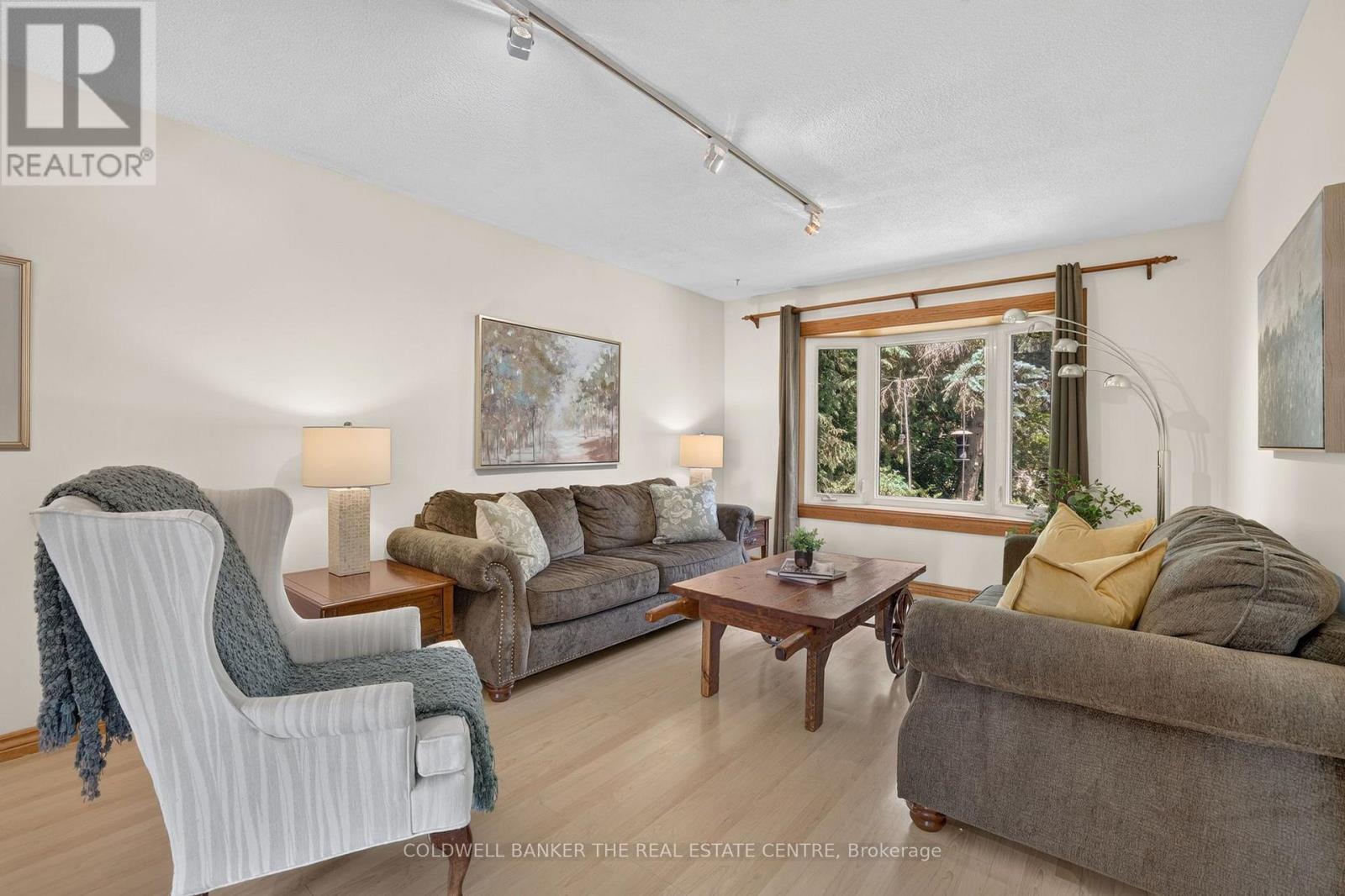 16 HI VIEW DRIVE - 6