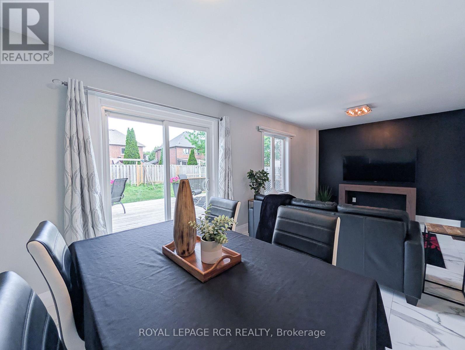 57 BOLSTER LANE - 12
