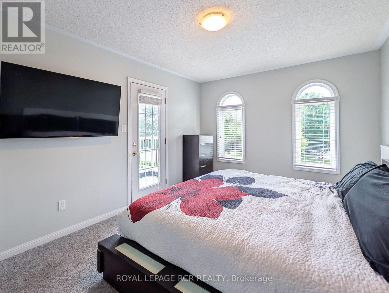 57 BOLSTER LANE - Image 24