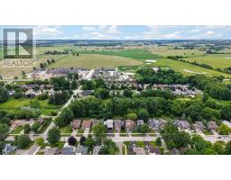 15 English Drive, New Tecumseth, ON L0G1A0 Photo 6