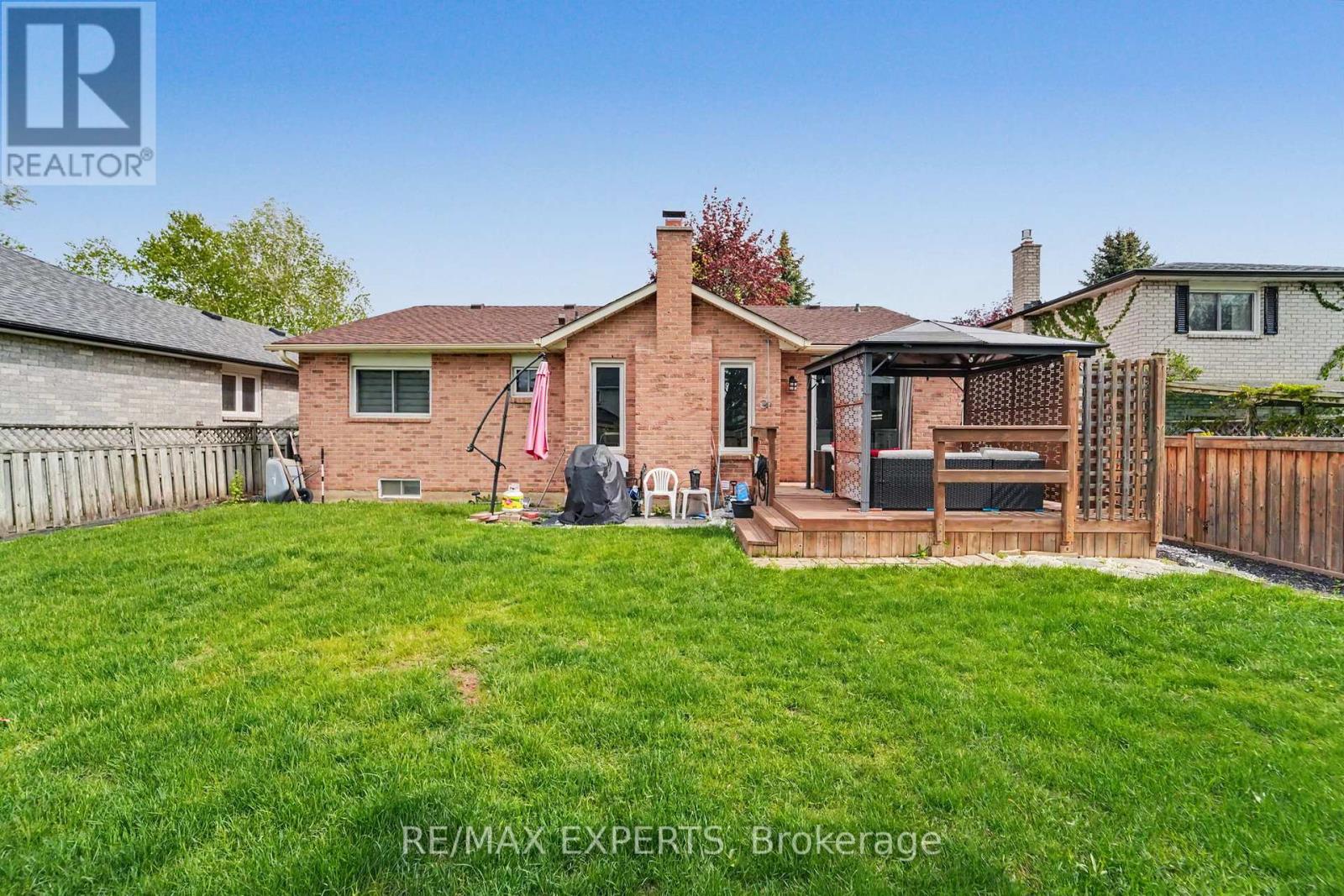 4 WILLIS DRIVE - 35