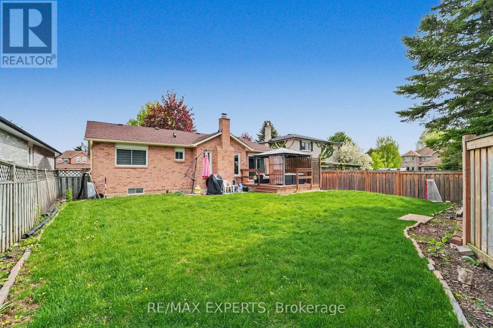 4 WILLIS DRIVE - 36