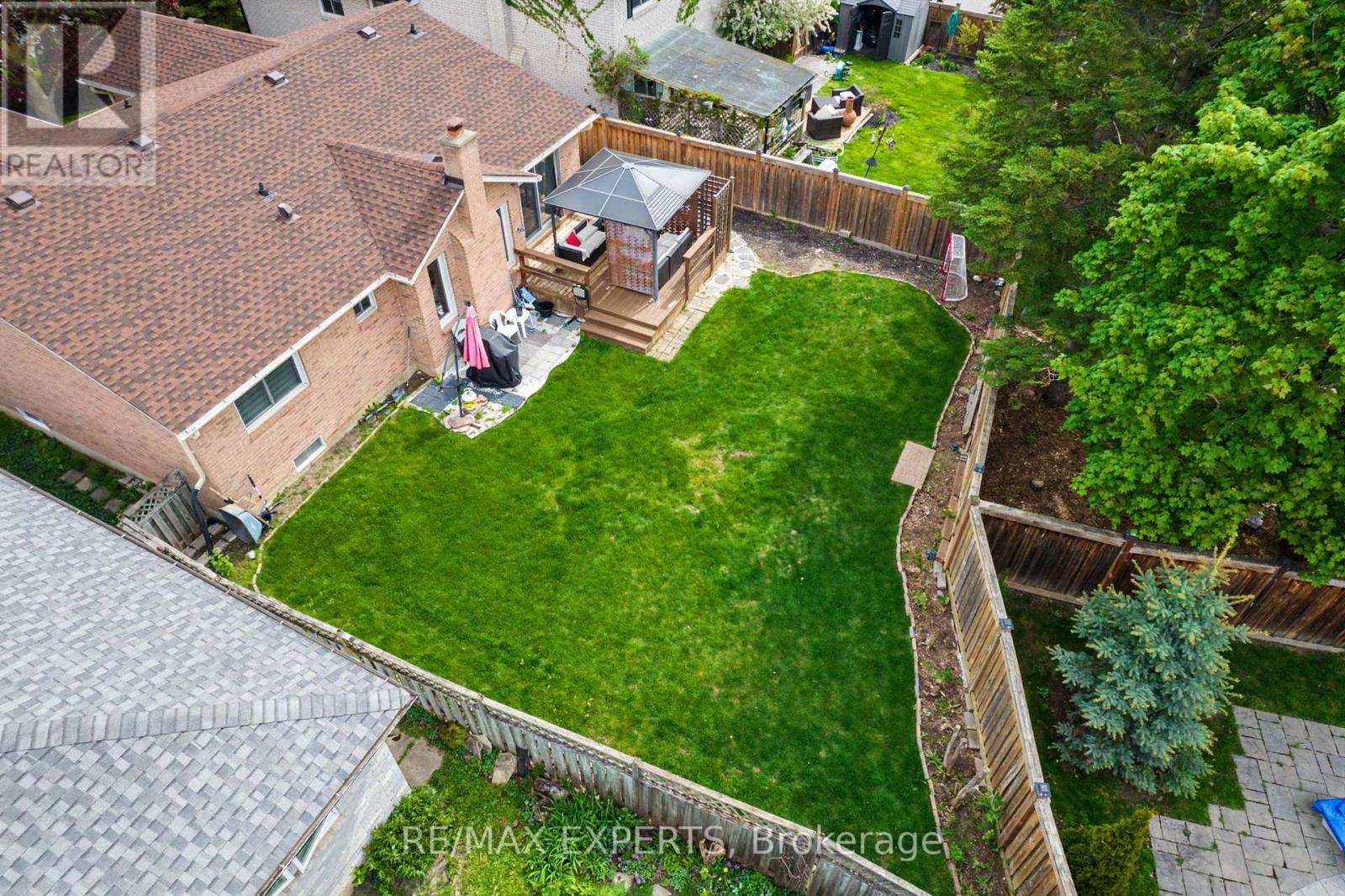 4 WILLIS DRIVE - 39