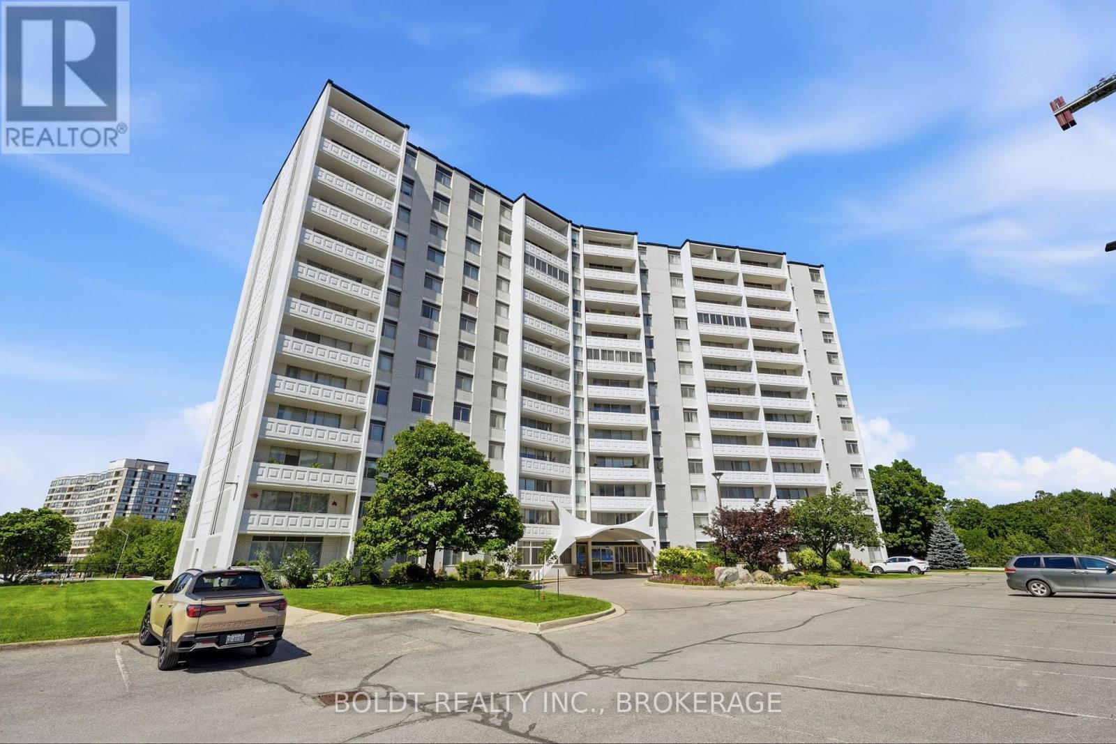 #504 15 TOWERING HEIGHTS BOULEVARD - 47