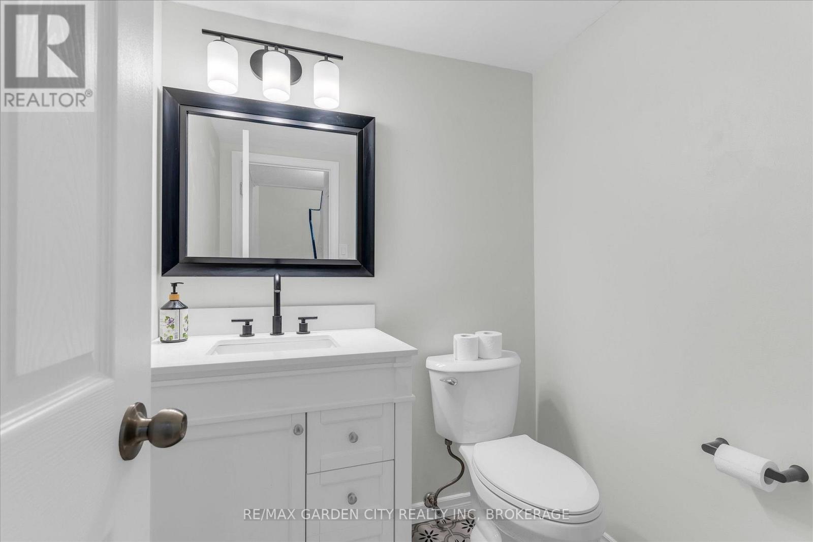 #116 41 RYKERT STREET - Image 12