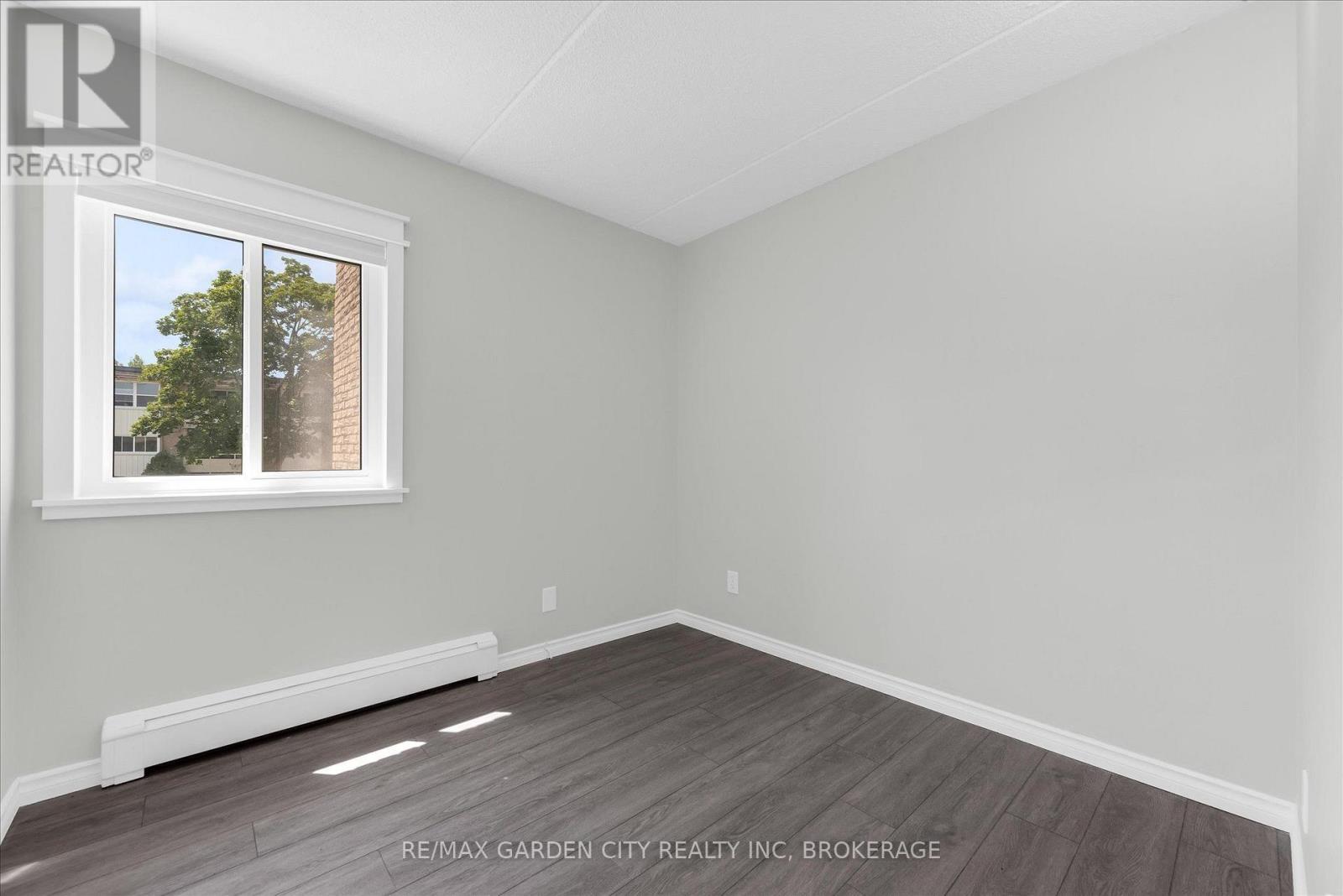 #116 41 RYKERT STREET - Image 17