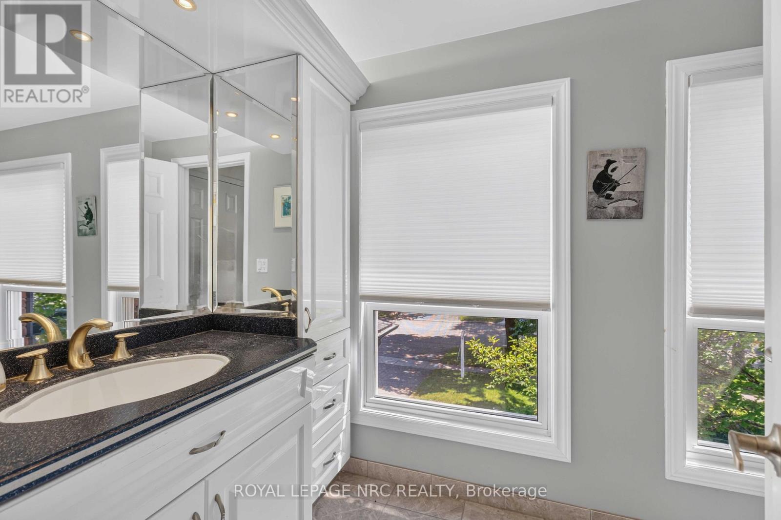 51 FORESTVIEW DRIVE - 23