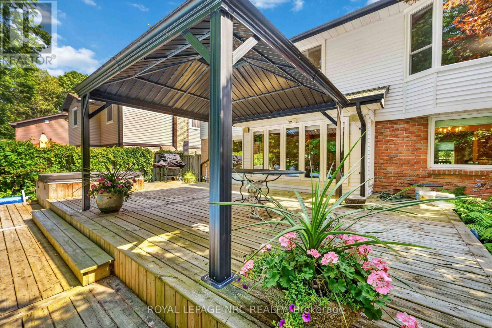 51 FORESTVIEW DRIVE - 32