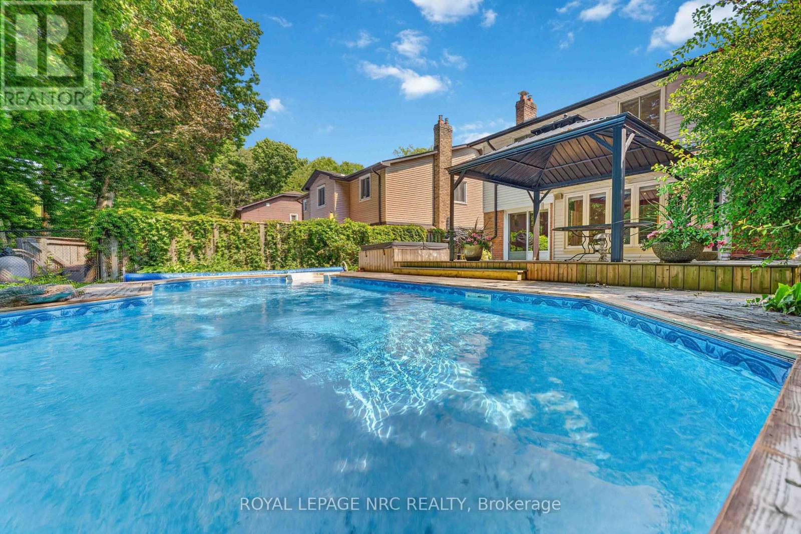 51 FORESTVIEW DRIVE - 35