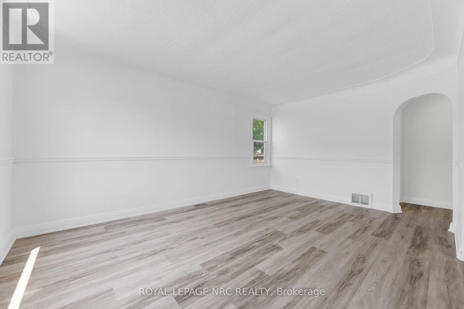 6069 COLLINS DRIVE - 10