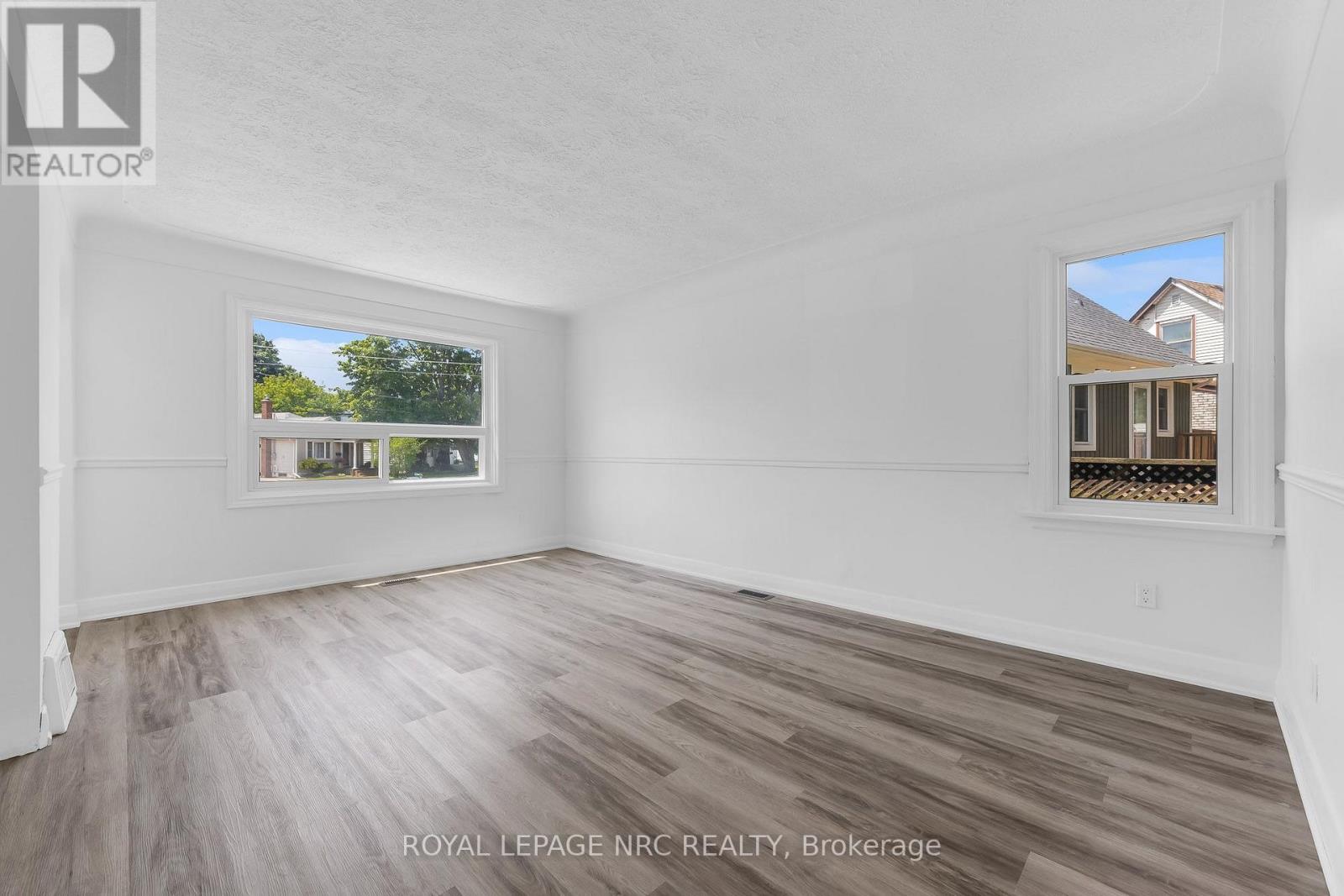 6069 COLLINS DRIVE - 14