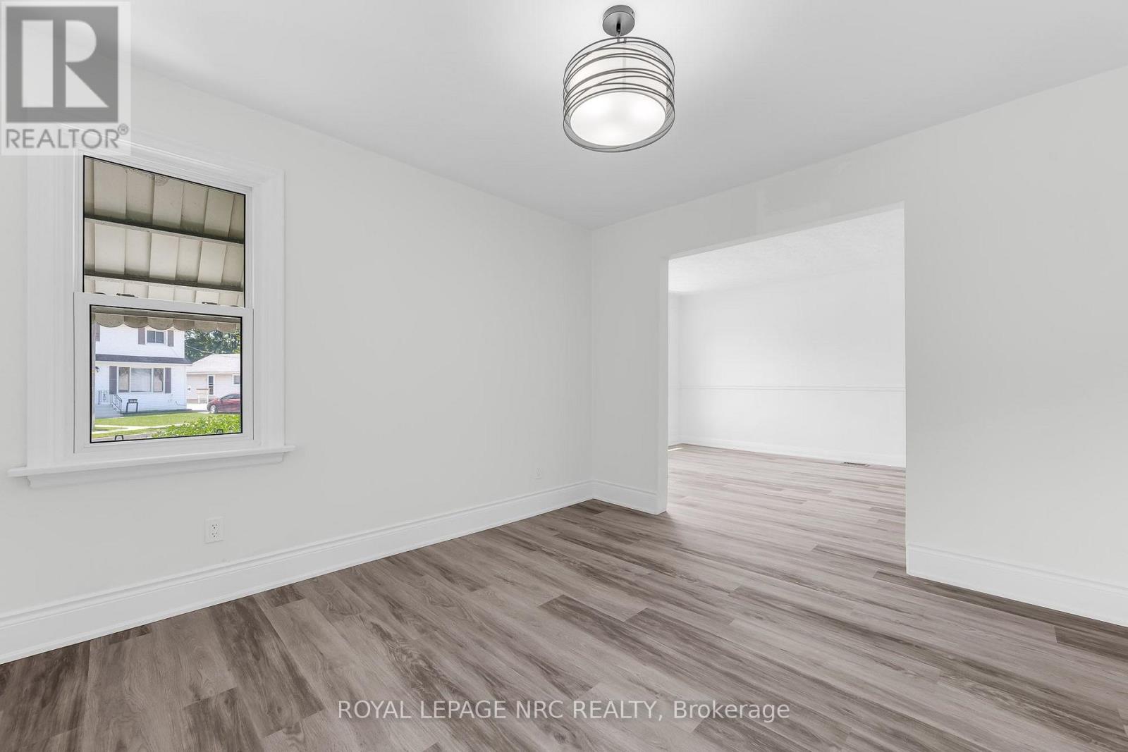 6069 COLLINS DRIVE - 16