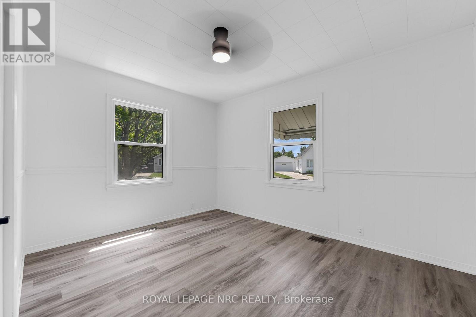6069 COLLINS DRIVE - 25