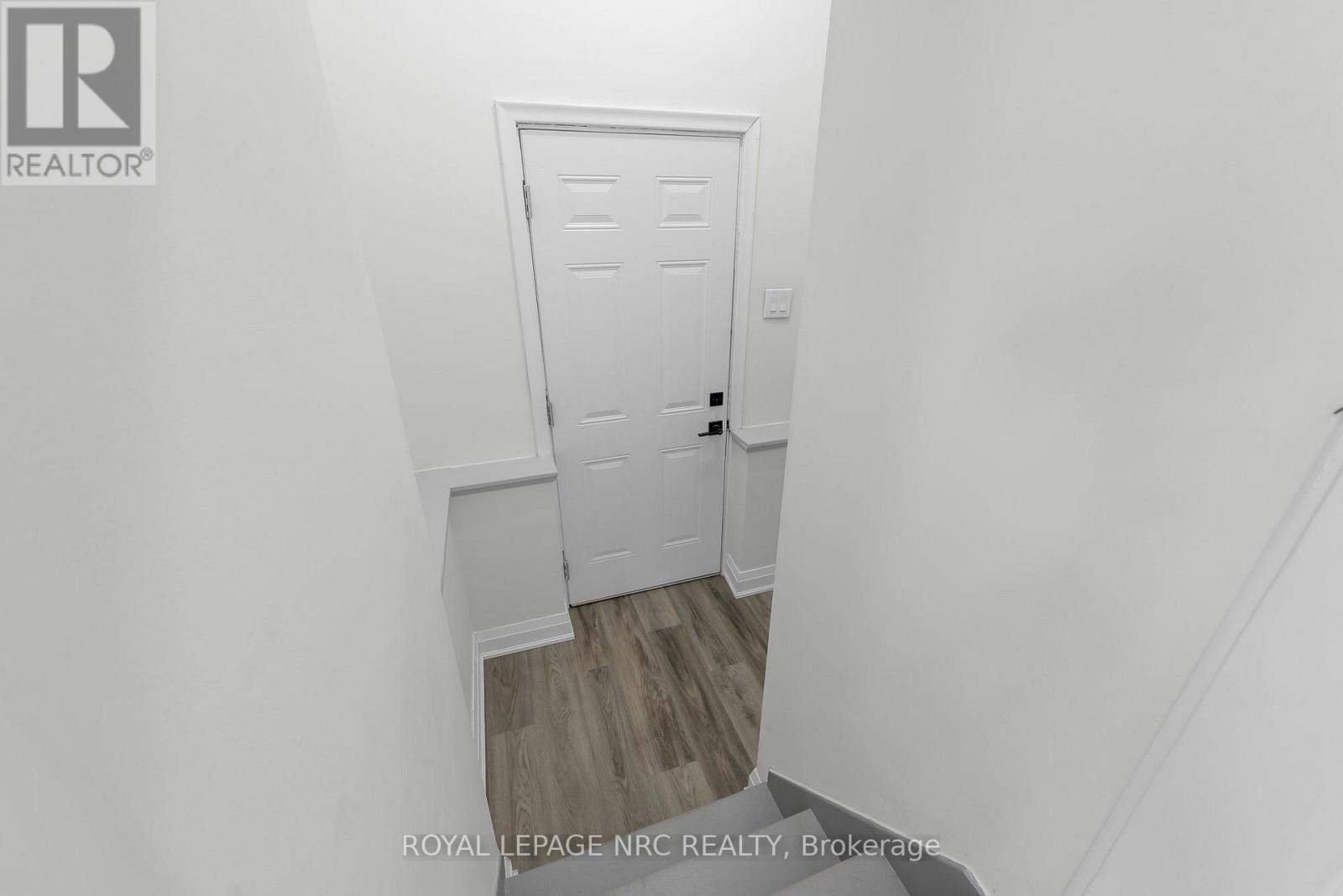 6069 COLLINS DRIVE - 32