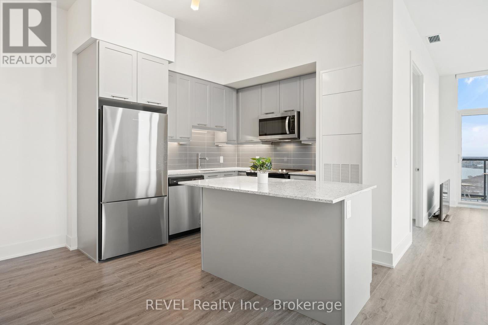 #1907 385 WINSTON ROAD - 12