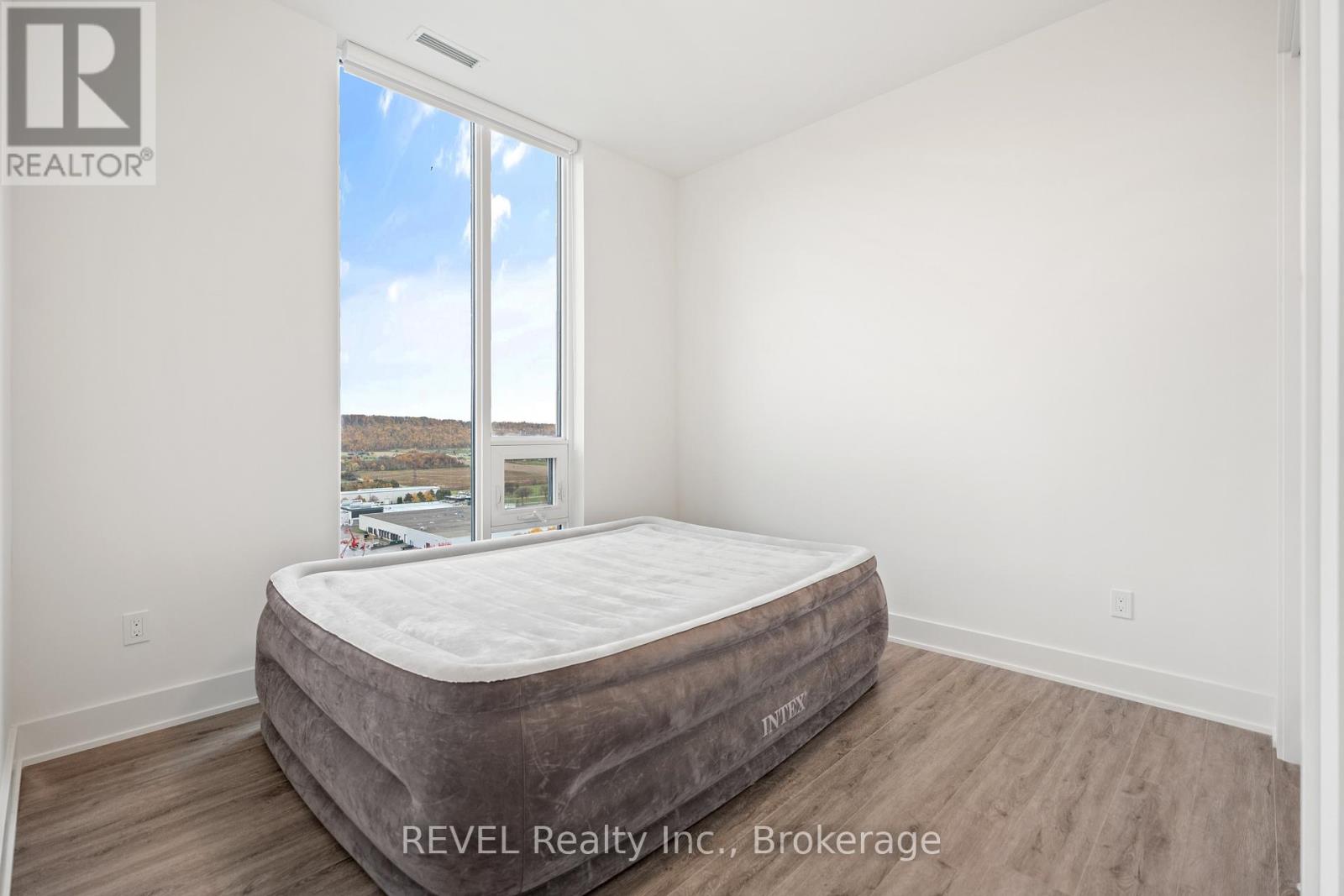 #1907 385 WINSTON ROAD - 24